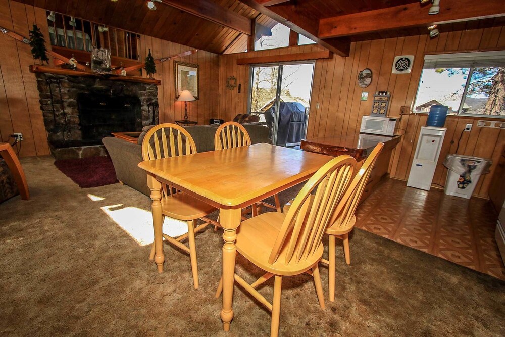 Papa Bear by Big Bear Vacations