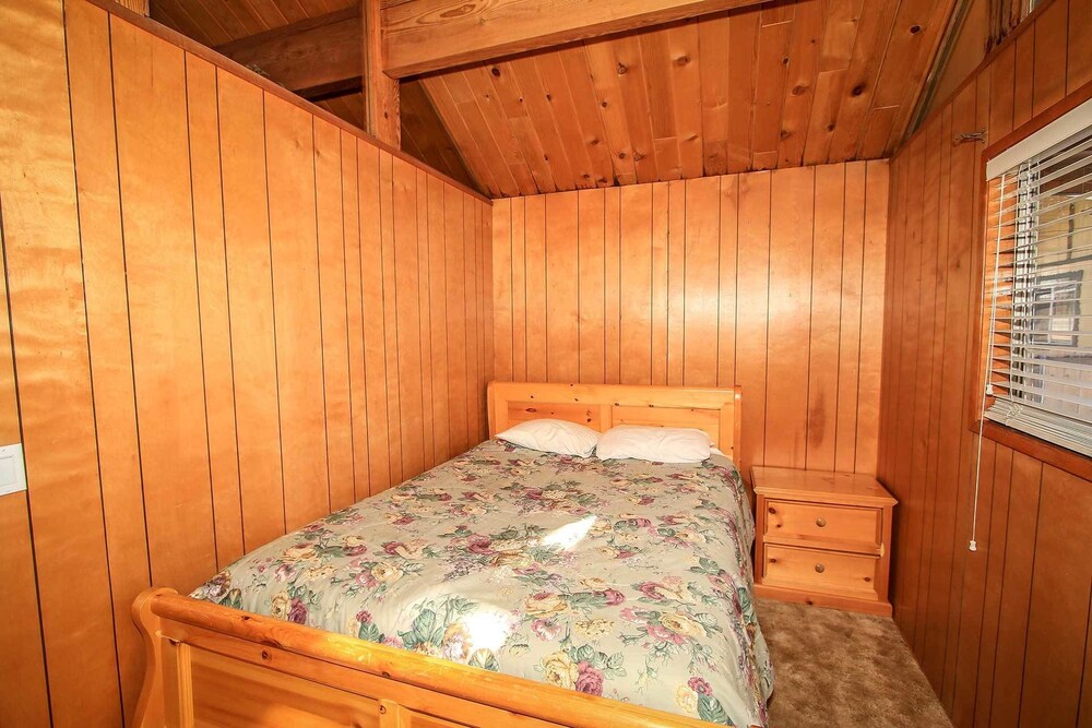 Papa Bear by Big Bear Vacations