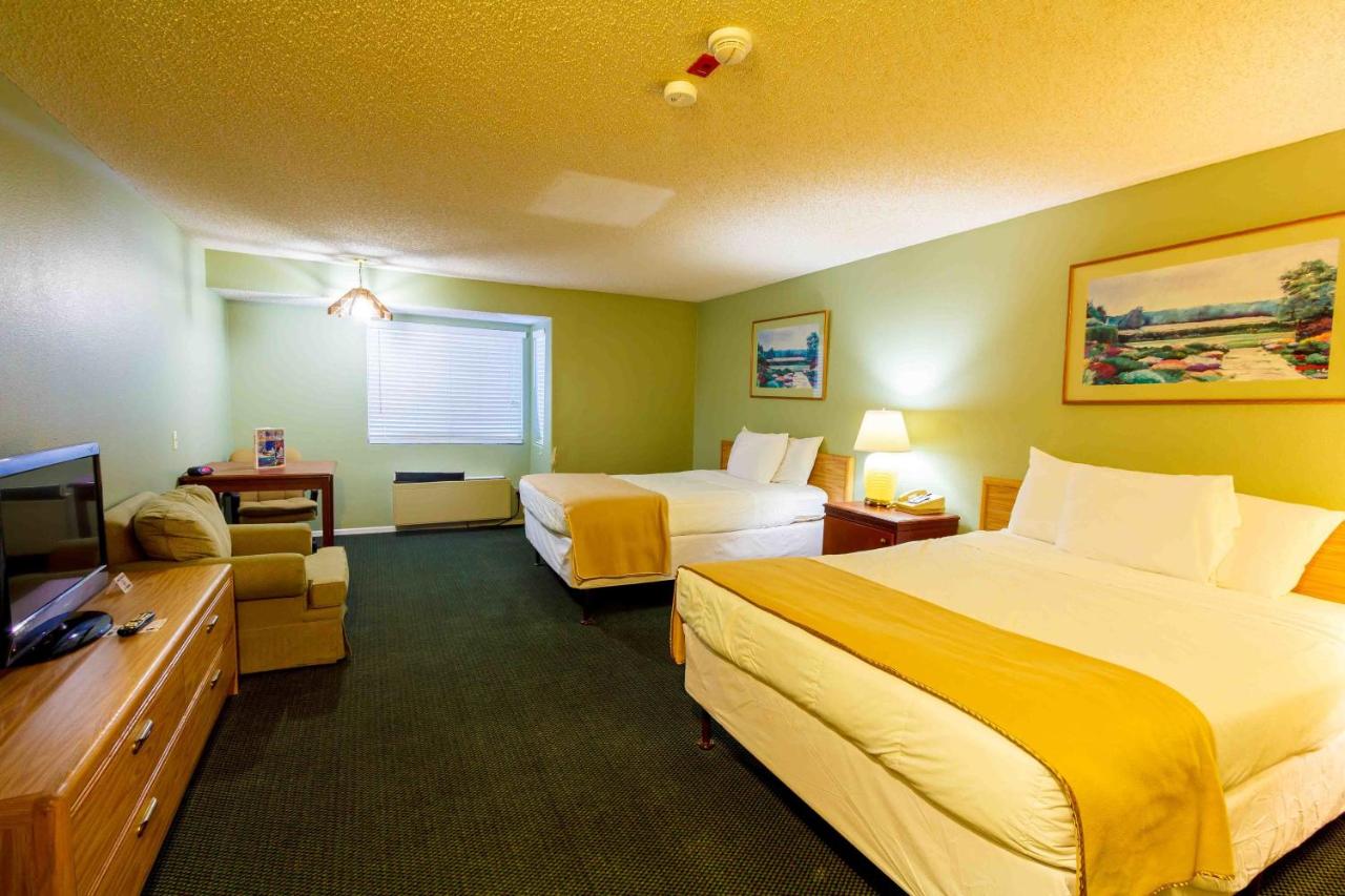Travelodge by Wyndham Big Bear Lake CA