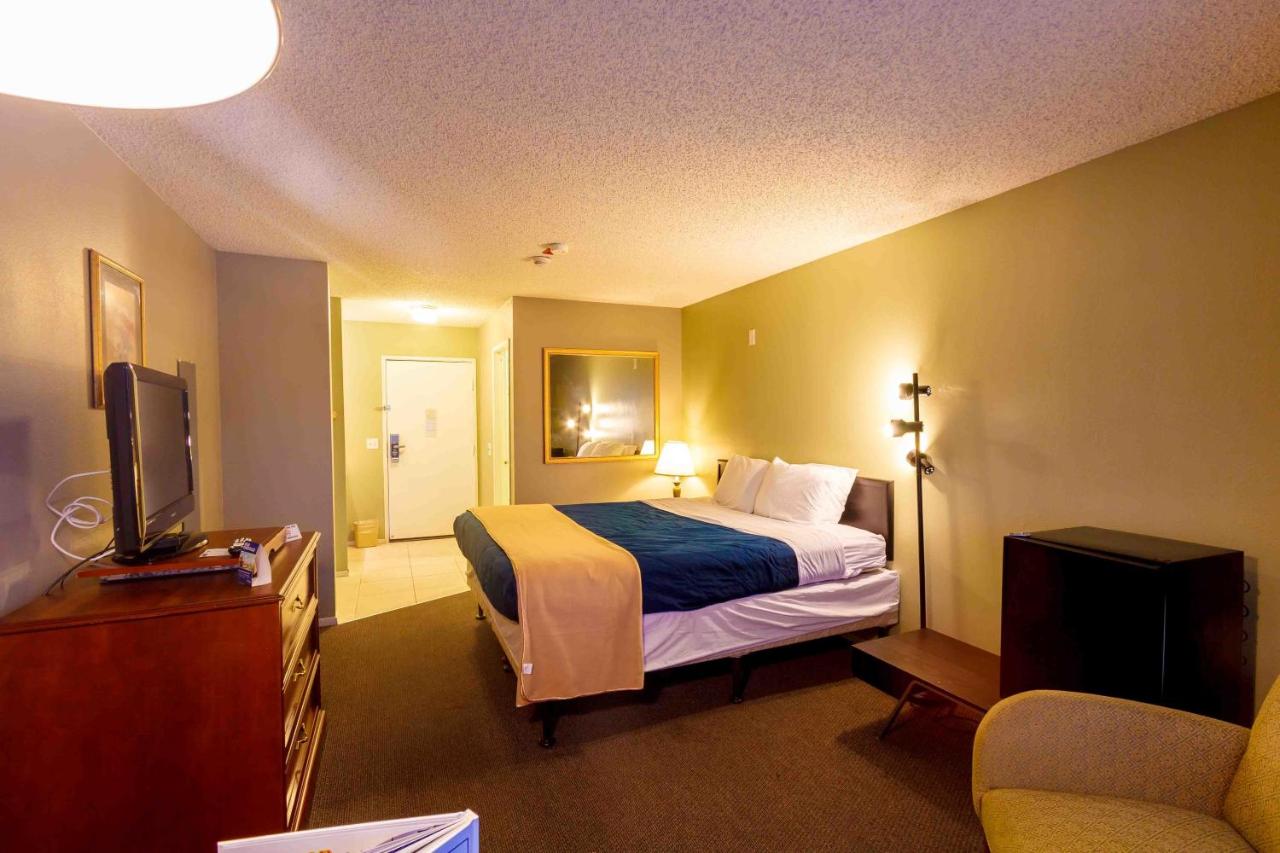 Travelodge by Wyndham Big Bear Lake CA