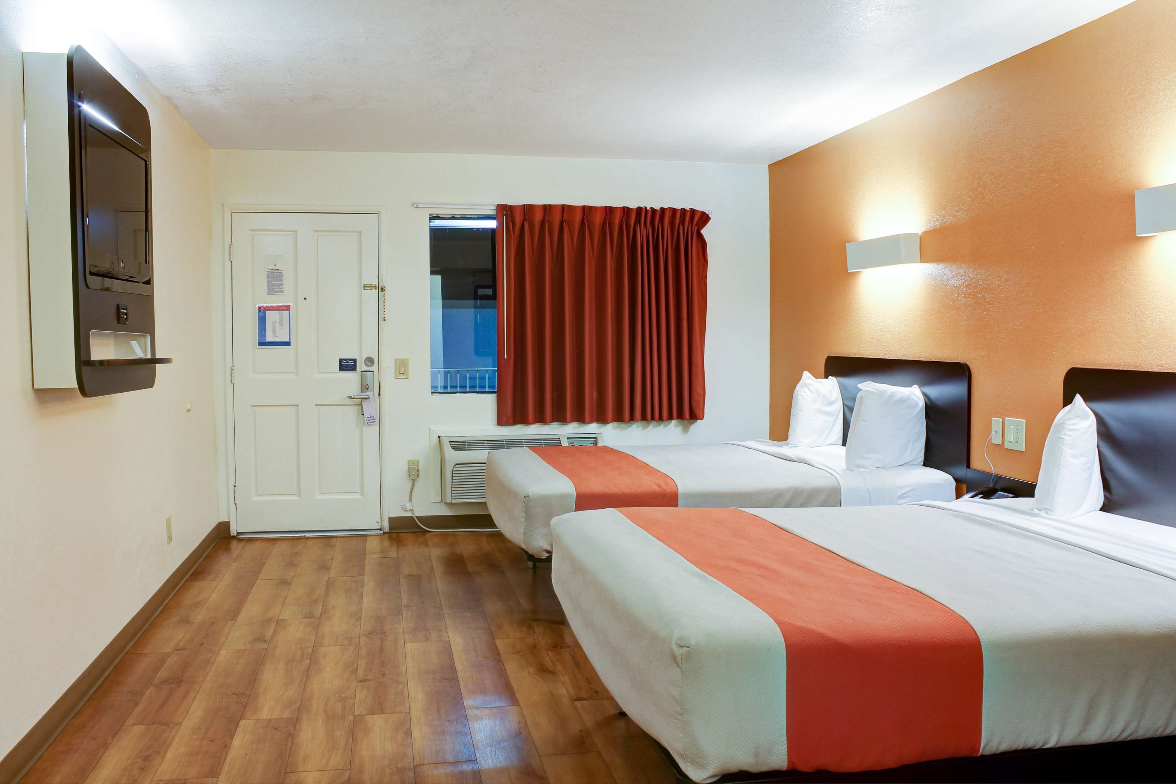 Motel 6 Bishop