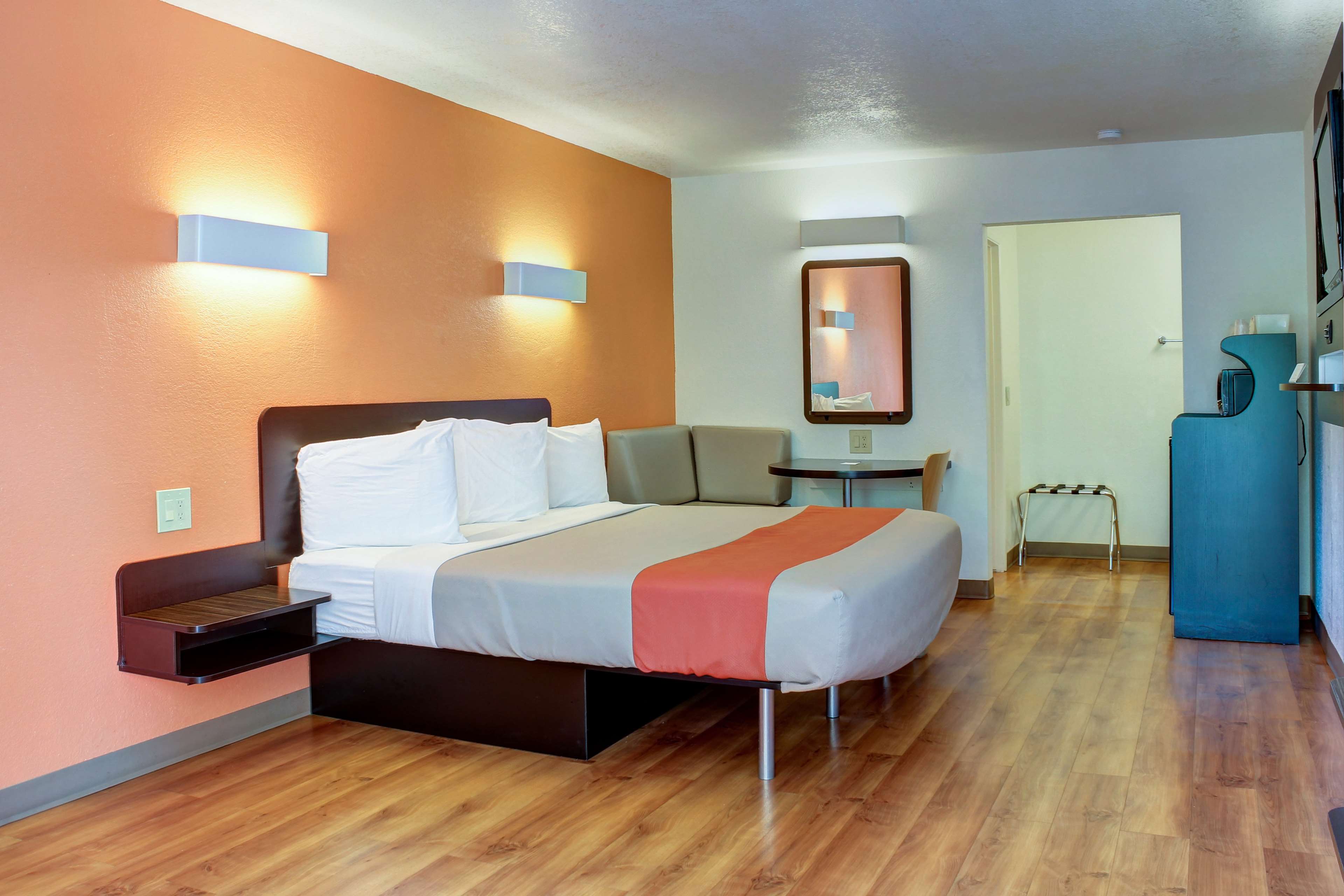 Motel 6 Bishop