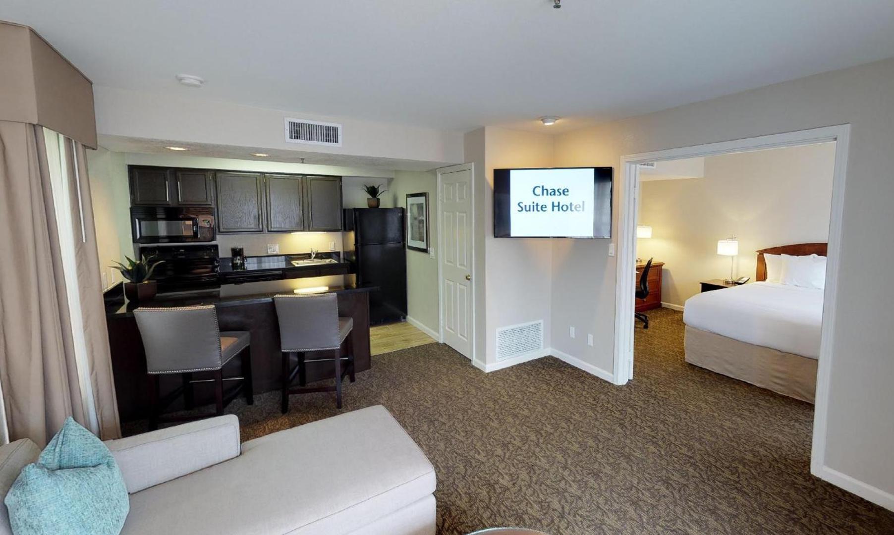 Chase Suite Hotel Brea