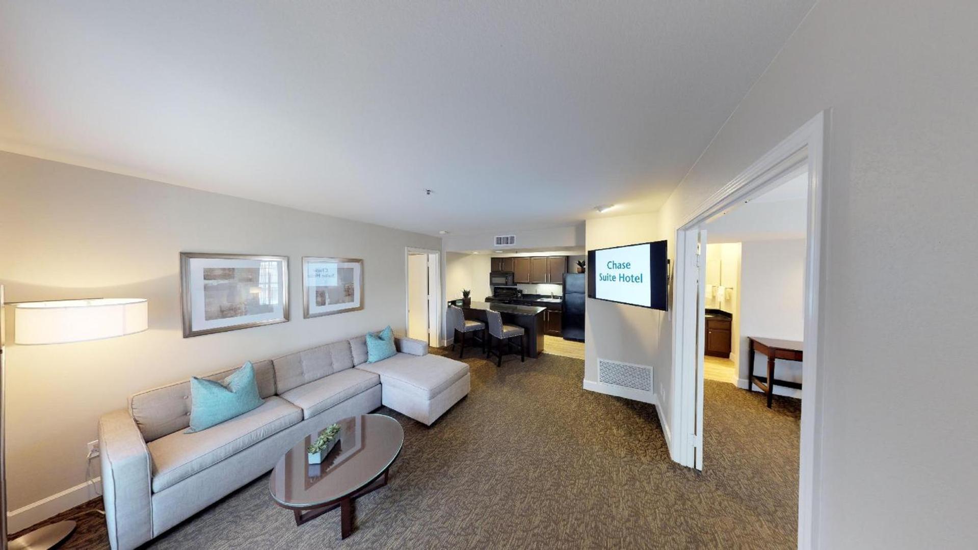 Chase Suite Hotel Brea