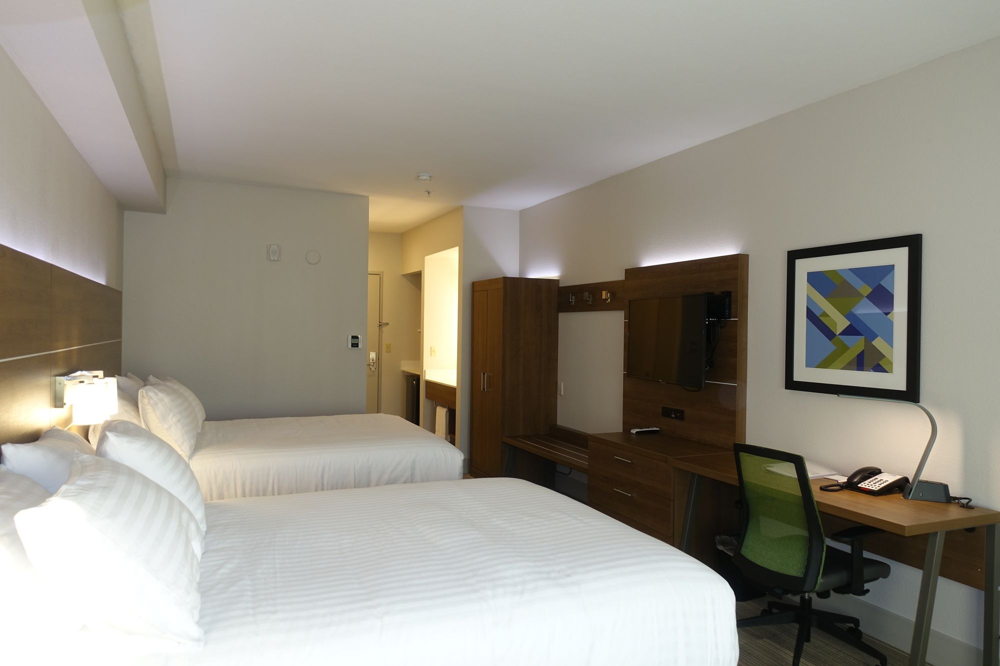 Holiday Inn Express & Suites Brentwood