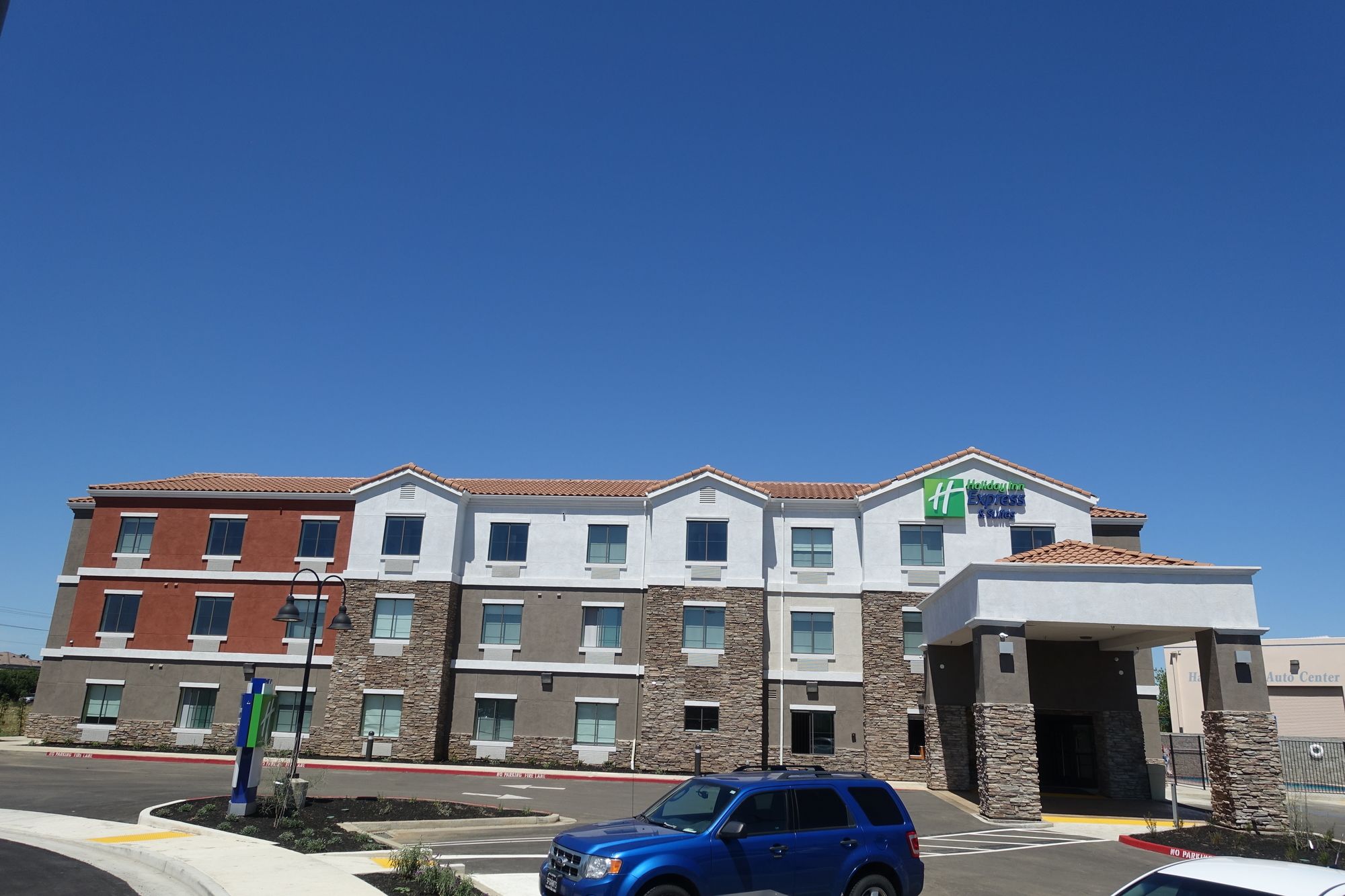 Holiday Inn Express & Suites Brentwood