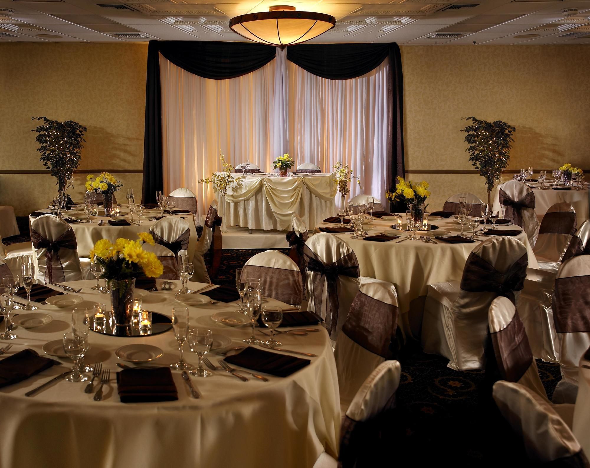 Buena Park Grand Hotel & Suites