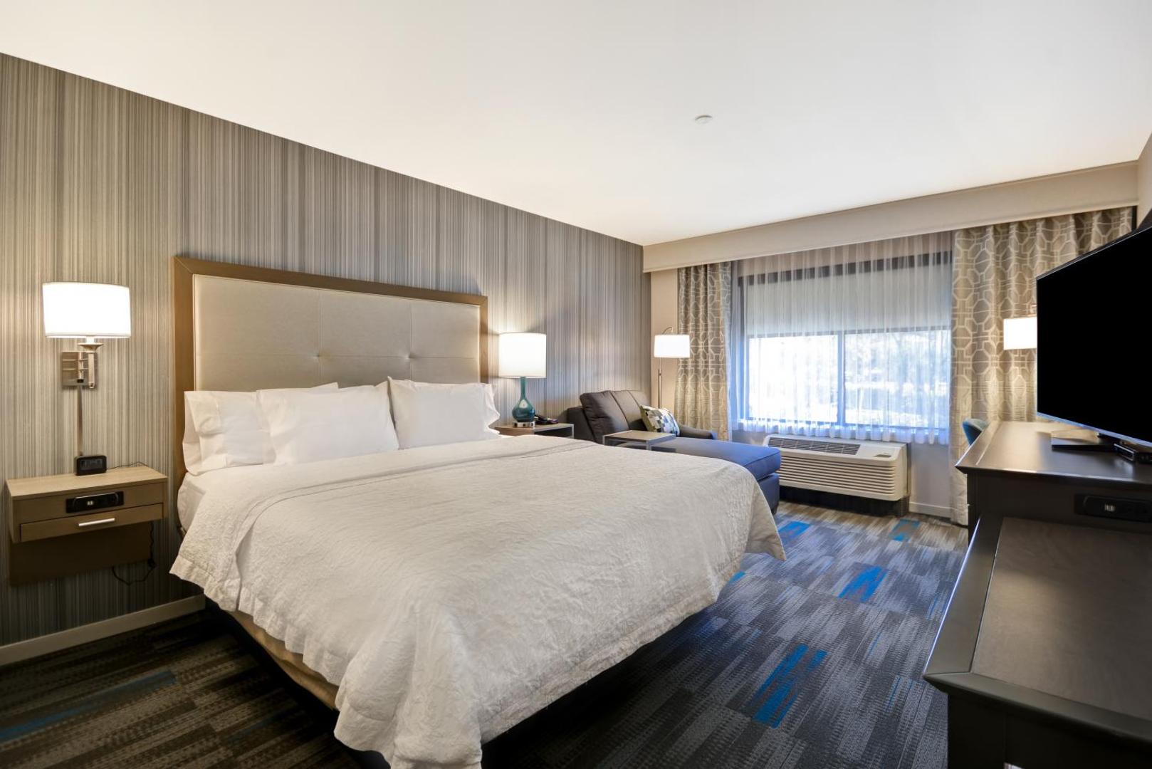 Hampton Inn & Suites Los Angeles Burbank Airport