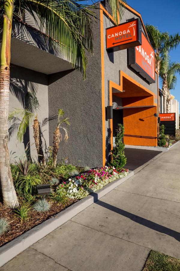 Canoga Hotel