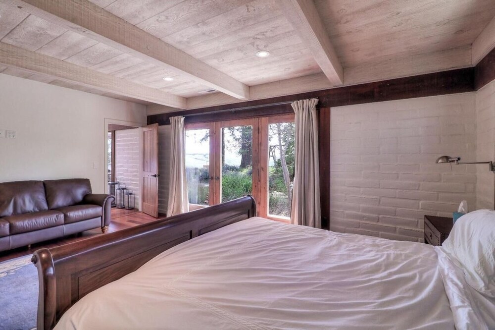 Weathertop Rustic Ranch