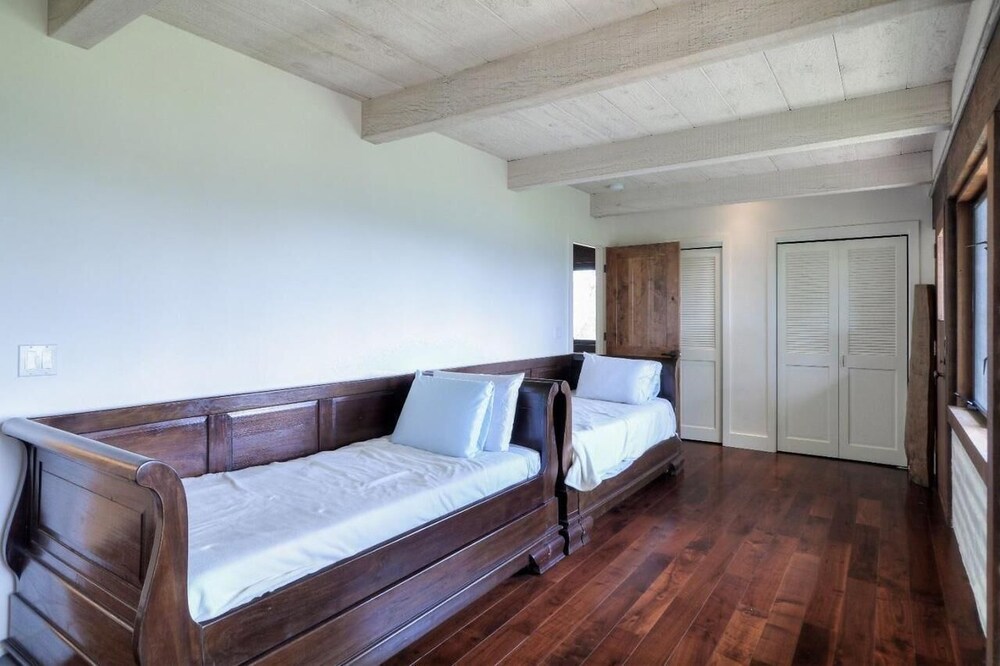 Weathertop Rustic Ranch