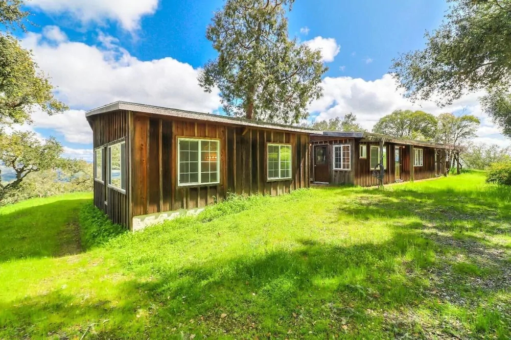 Weathertop Rustic Ranch