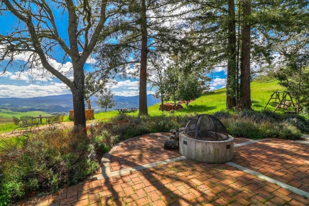 Weathertop Rustic Ranch