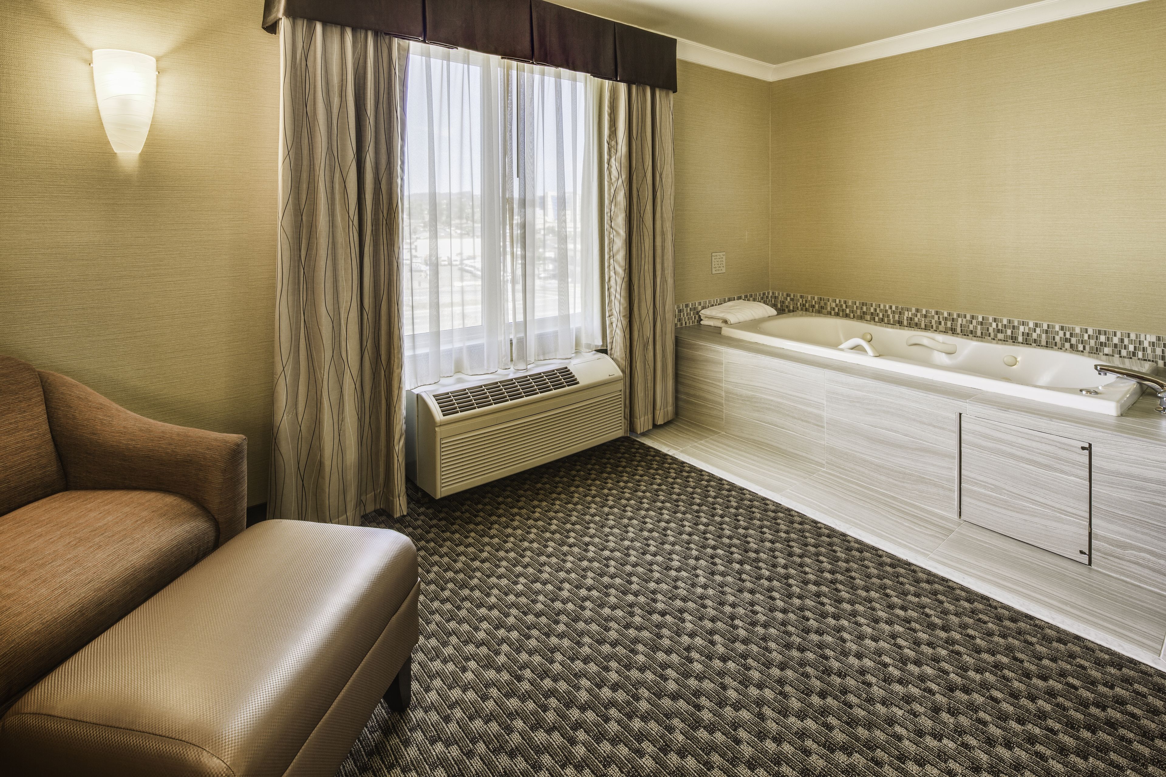 Holiday Inn Express Castro Valley - East Bay