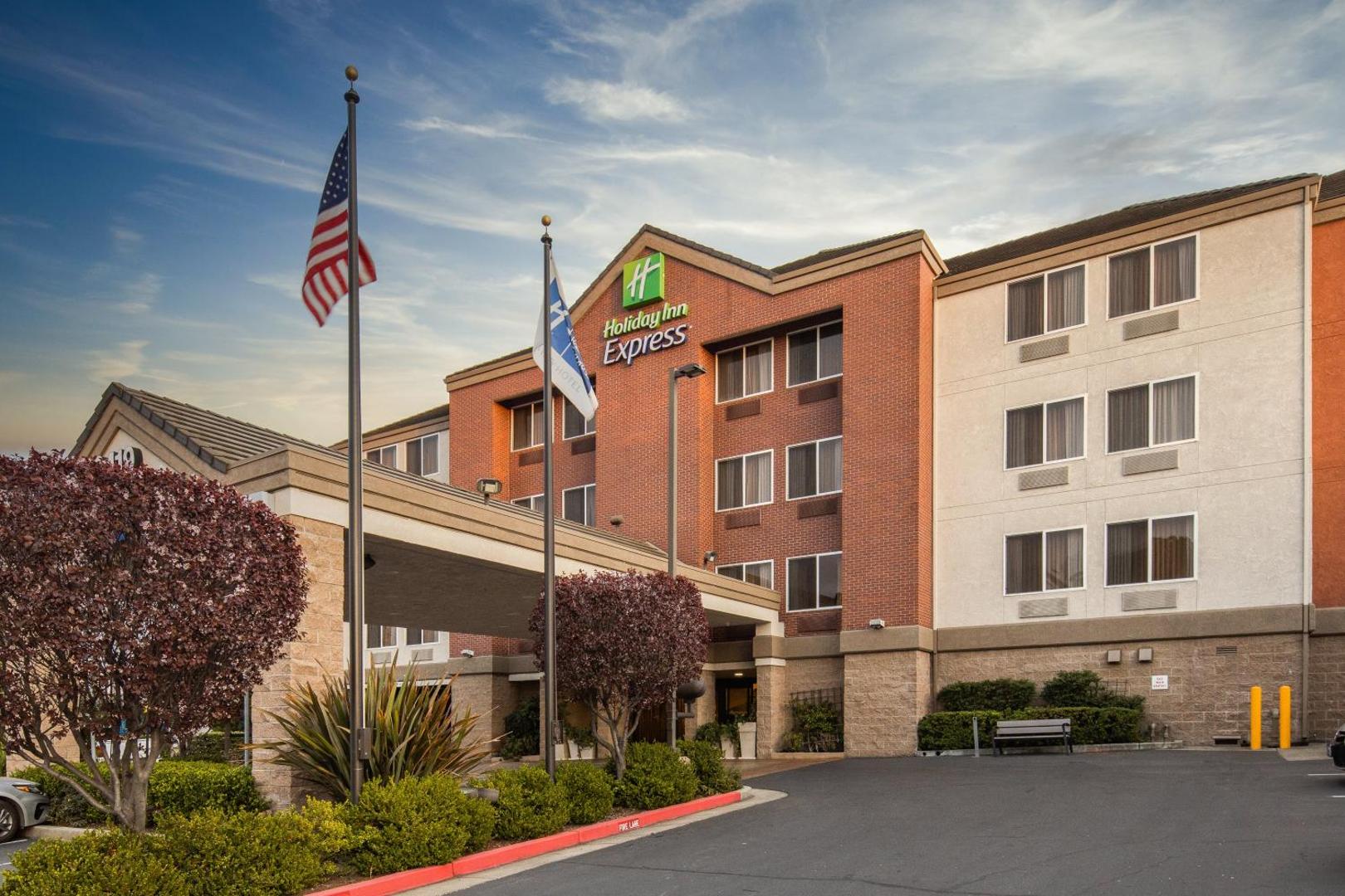 Holiday Inn Express Castro Valley - East Bay