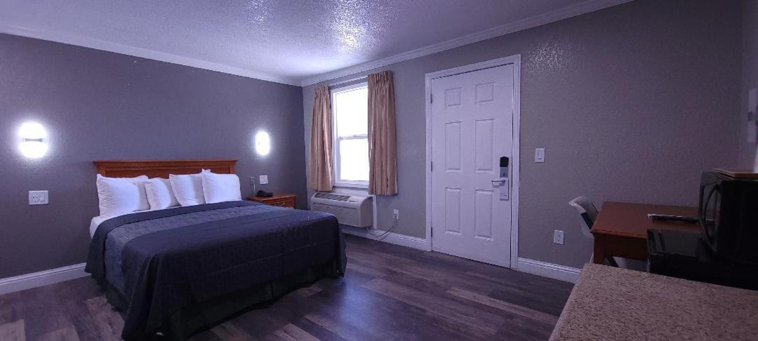 Rodeway Inn