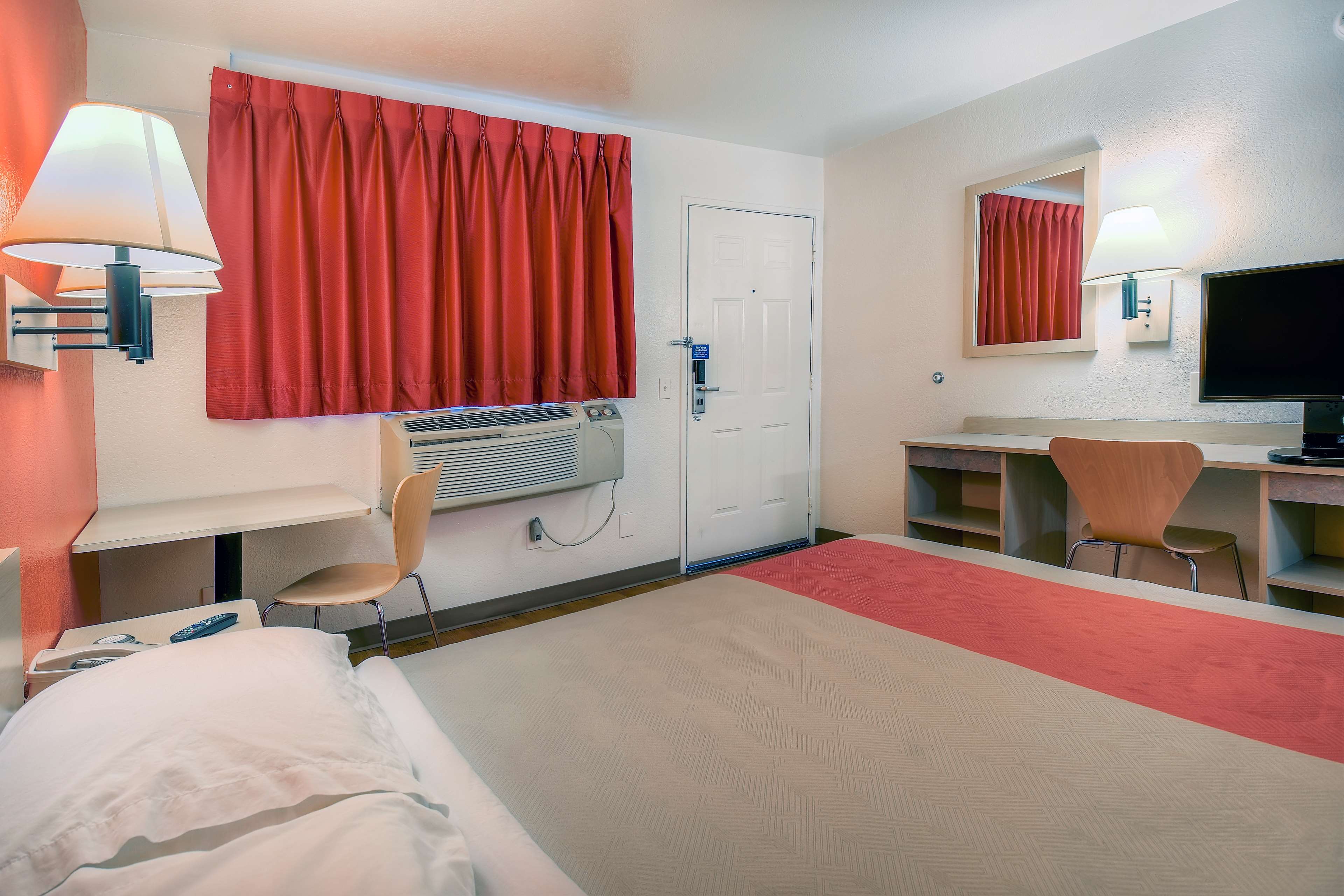Motel 6 Chino - Los Angeles Area