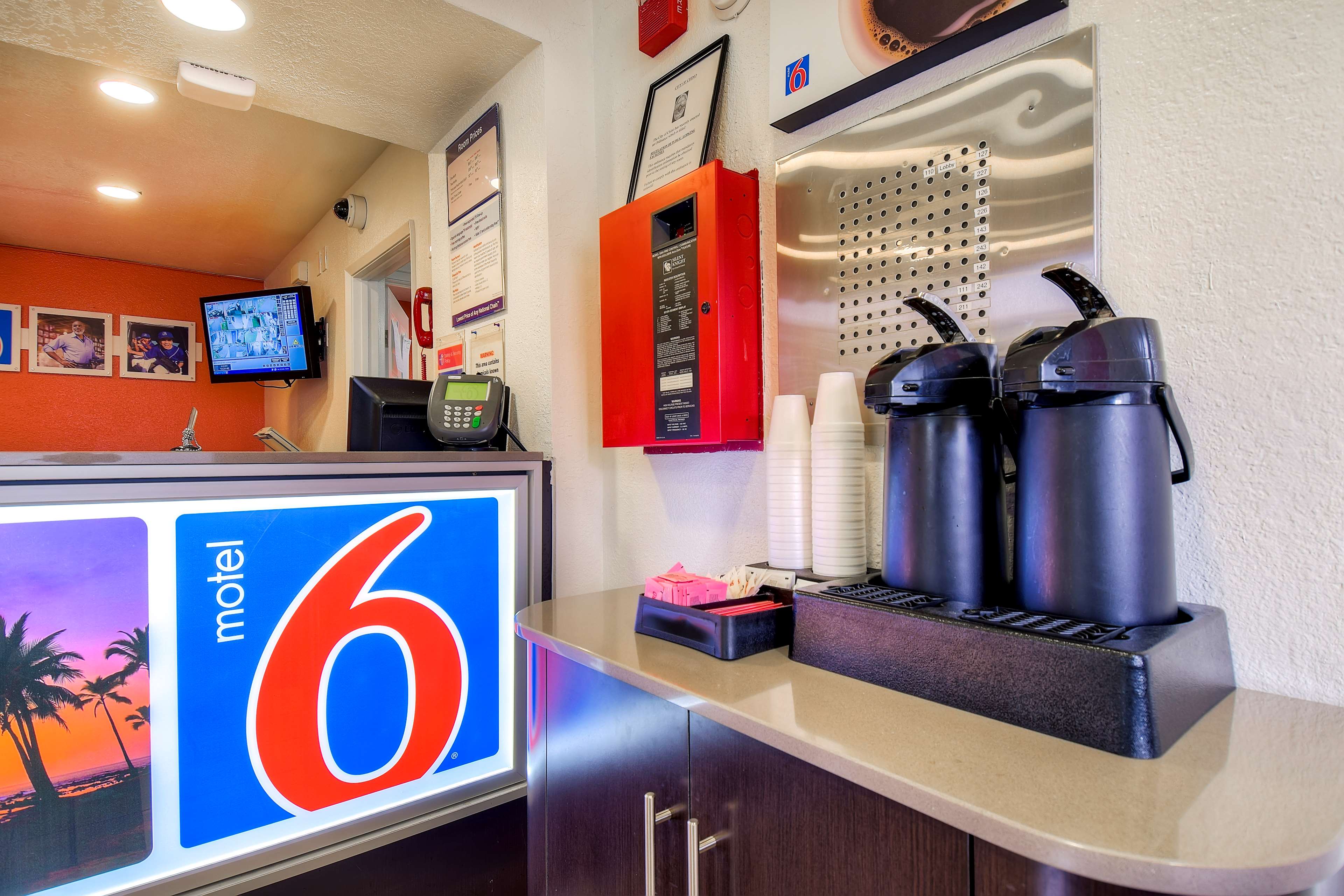 Motel 6 Chino - Los Angeles Area