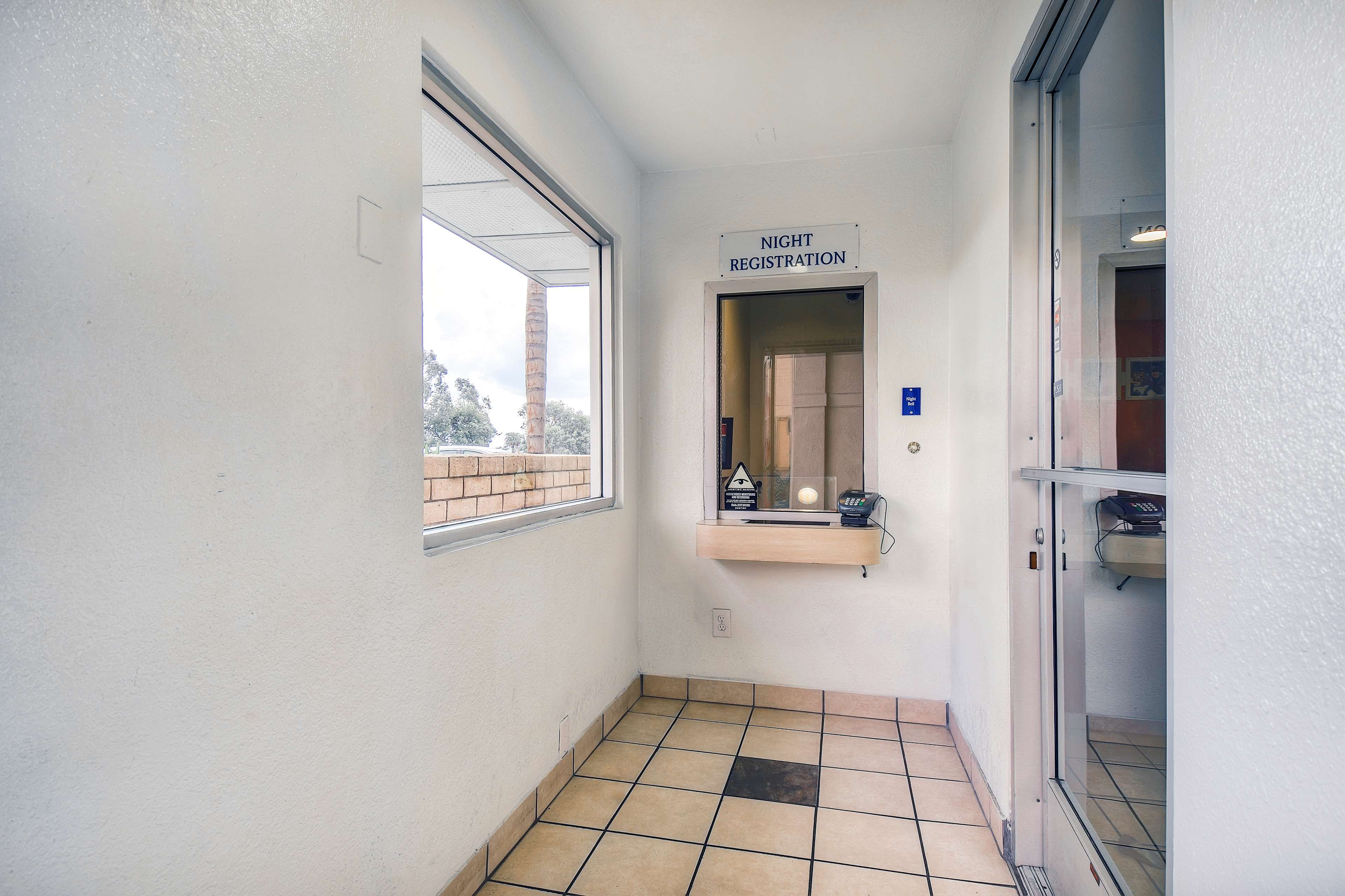 Motel 6 Chino - Los Angeles Area