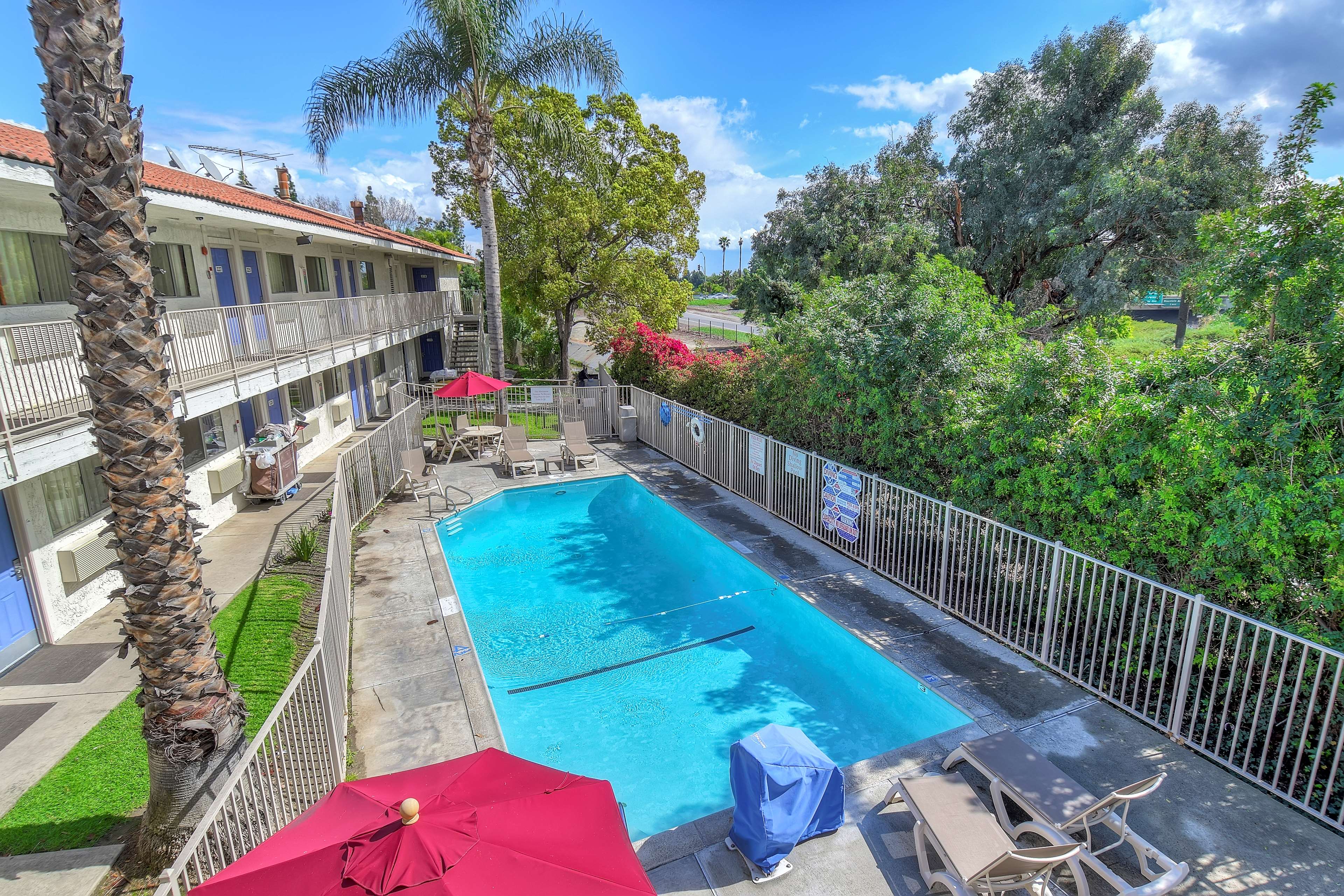 Motel 6 Chino - Los Angeles Area