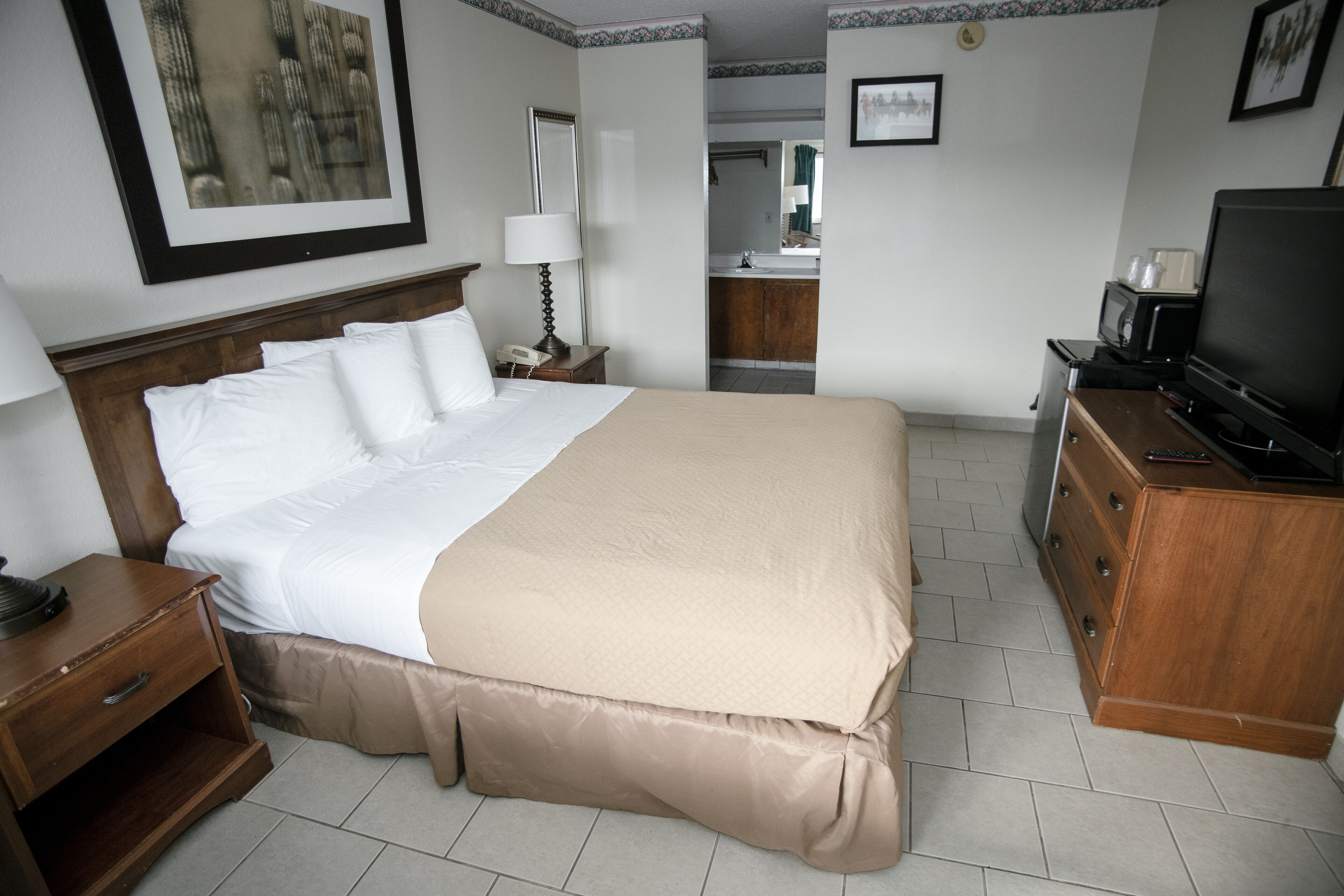 Pacific Inn