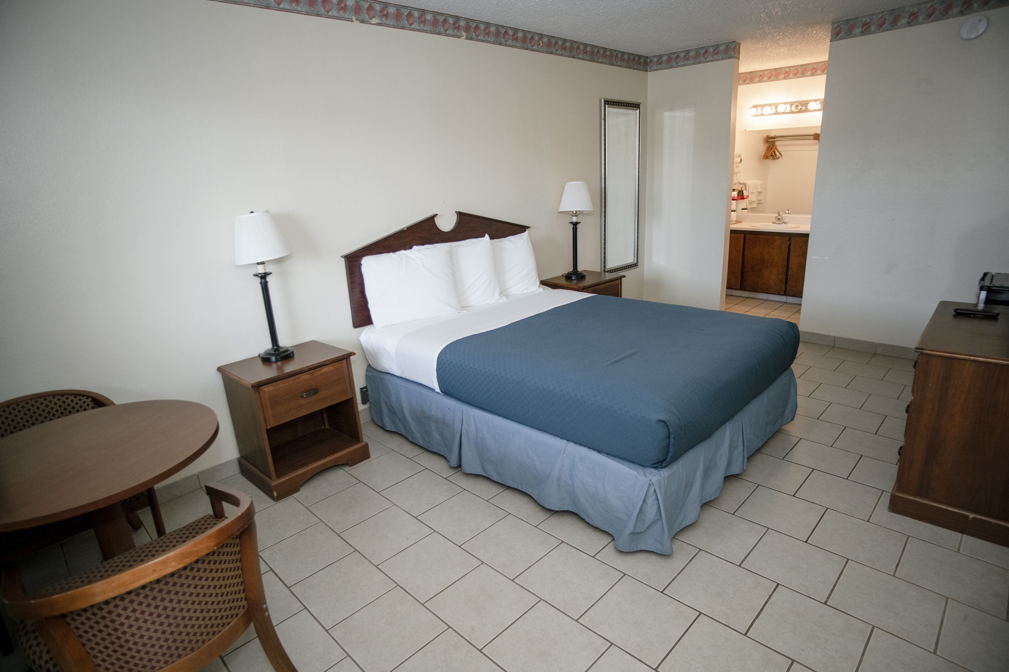 Pacific Inn