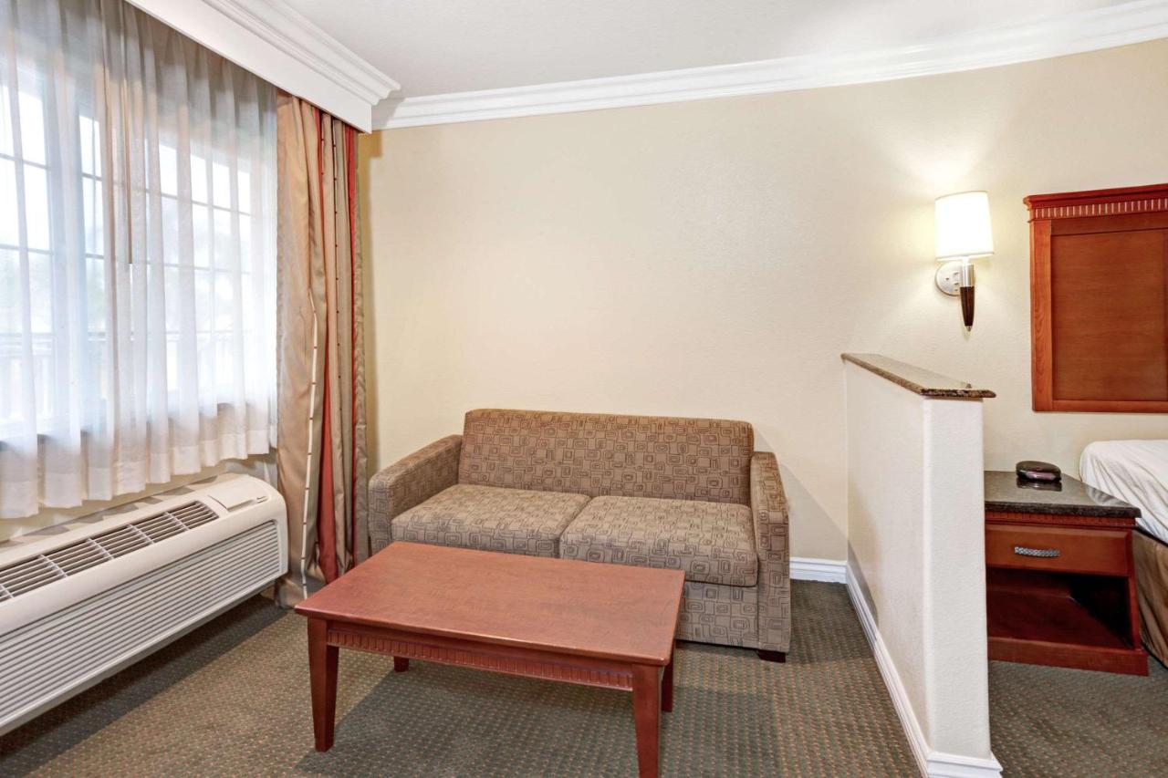 Super 8 by Wyndham Cypress Buena Park Area