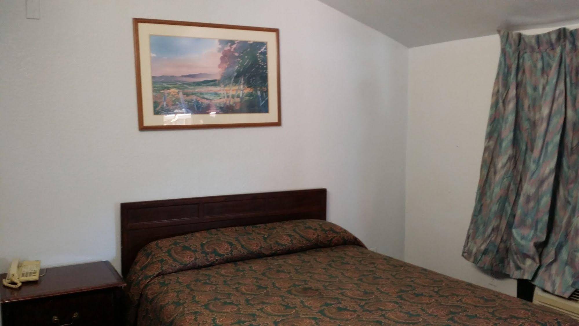 Nights Inn Motel