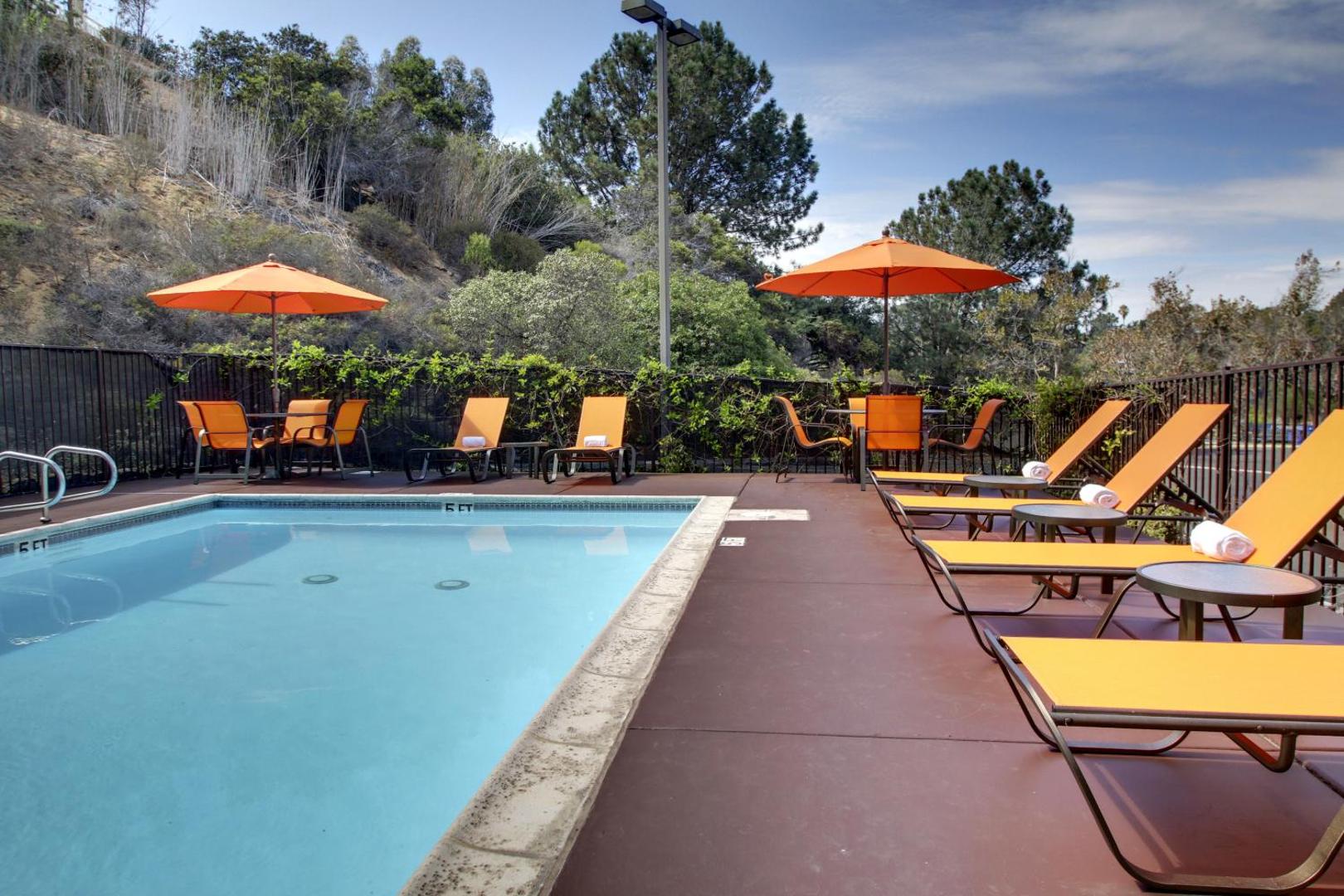 Days Inn by Wyndham Encinitas Moonlight Beach