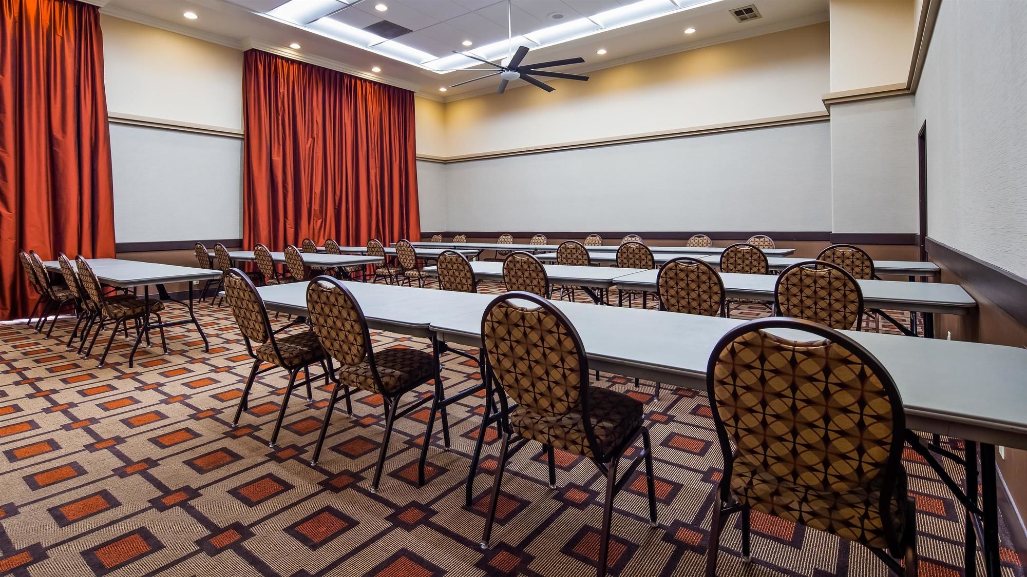 Best Western Escondido Hotel
