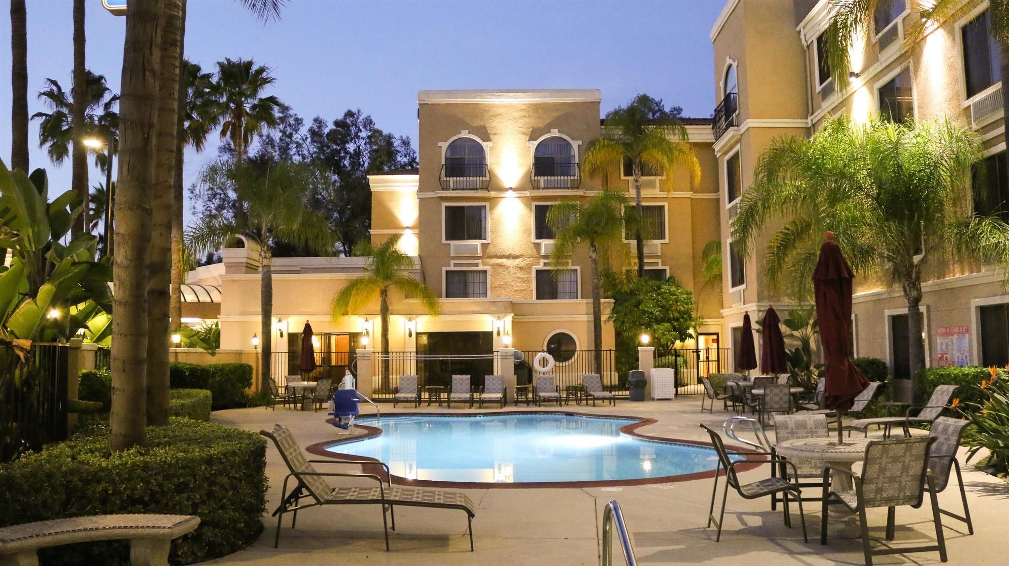Best Western Escondido Hotel