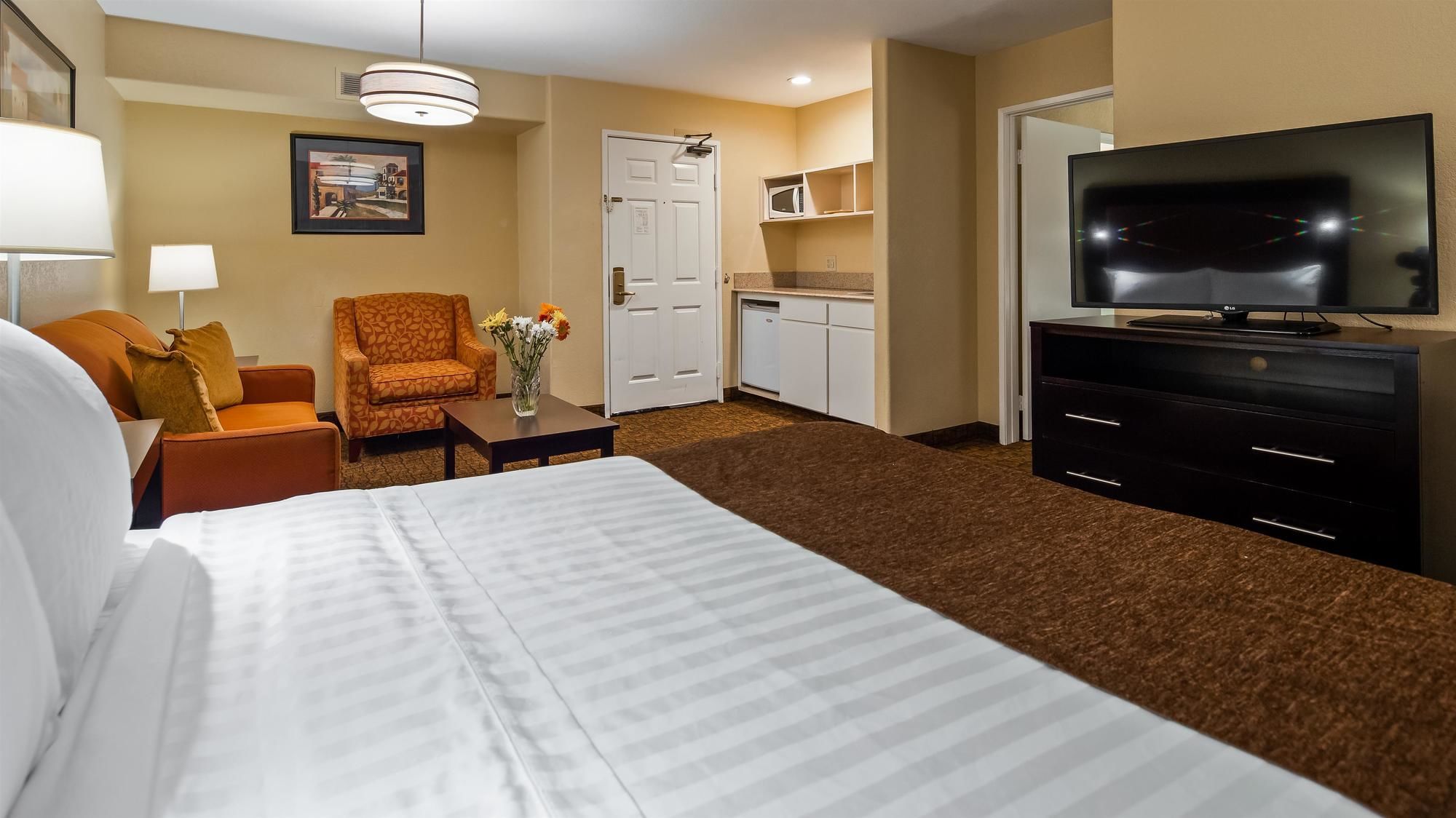 Best Western Escondido Hotel