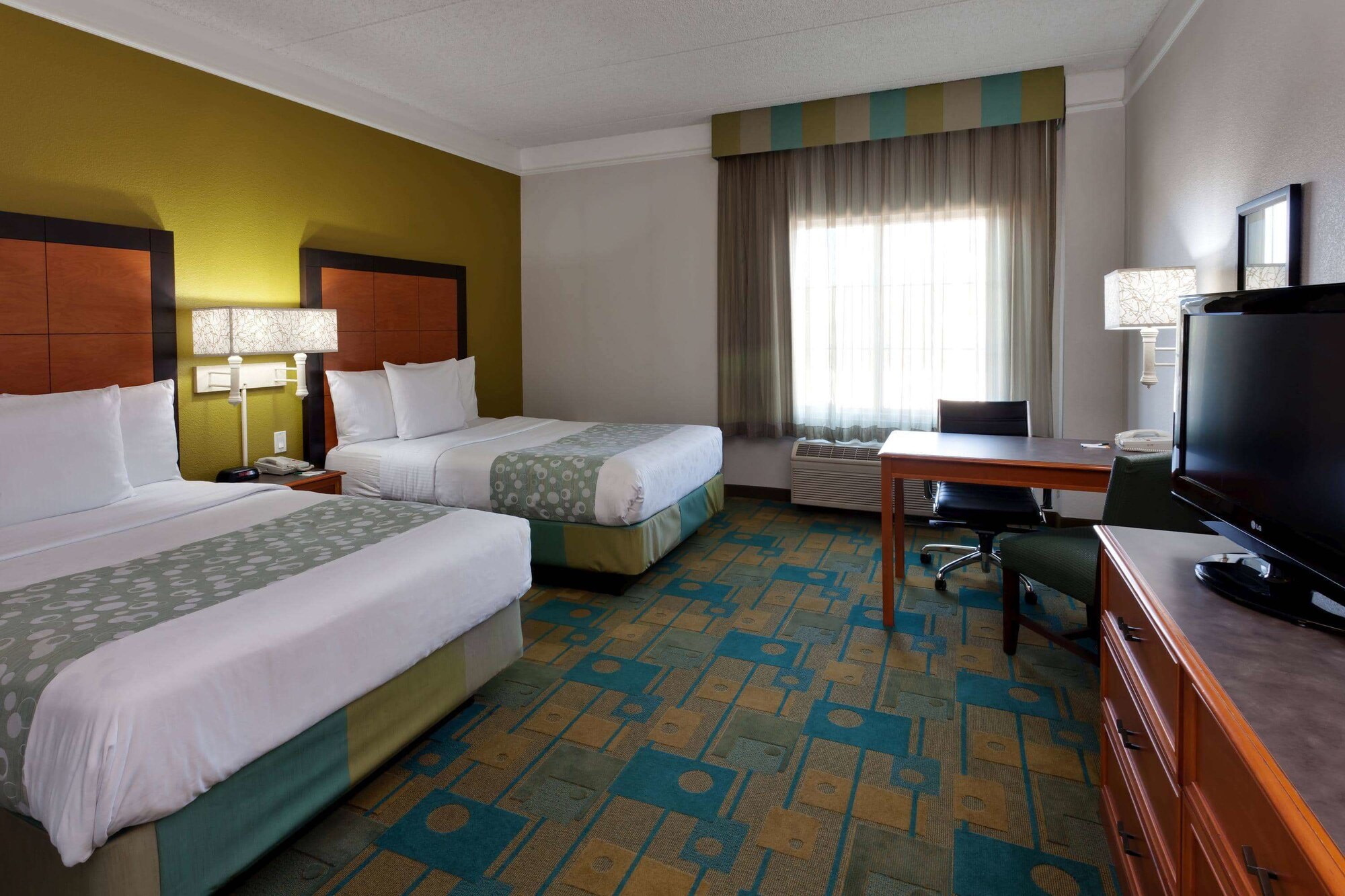 La Quinta Inn & Suites by Wyndham Fremont / Silicon Valley