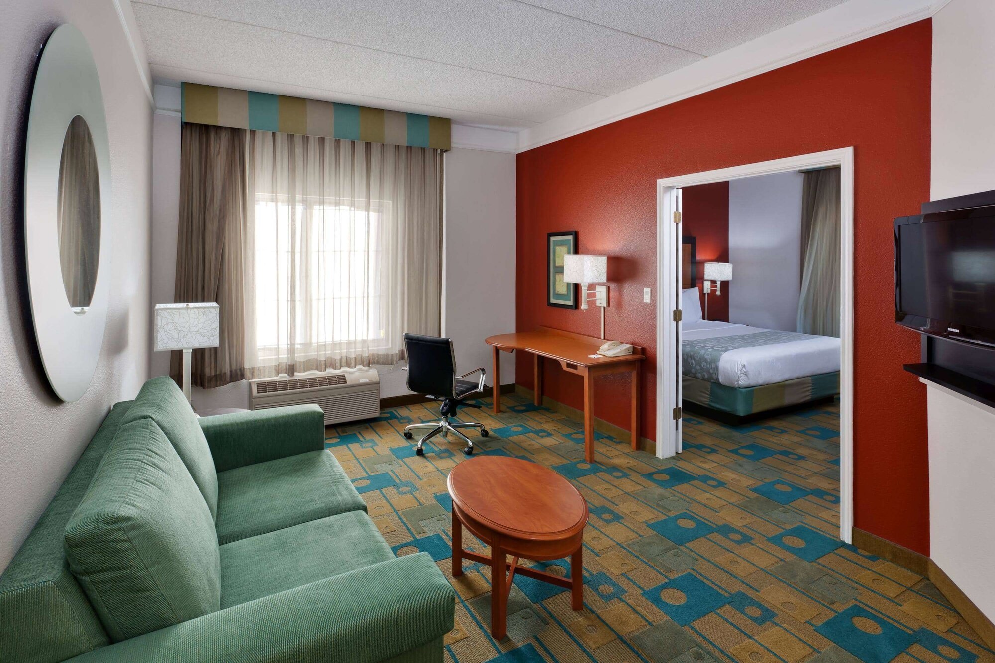 La Quinta Inn & Suites by Wyndham Fremont / Silicon Valley