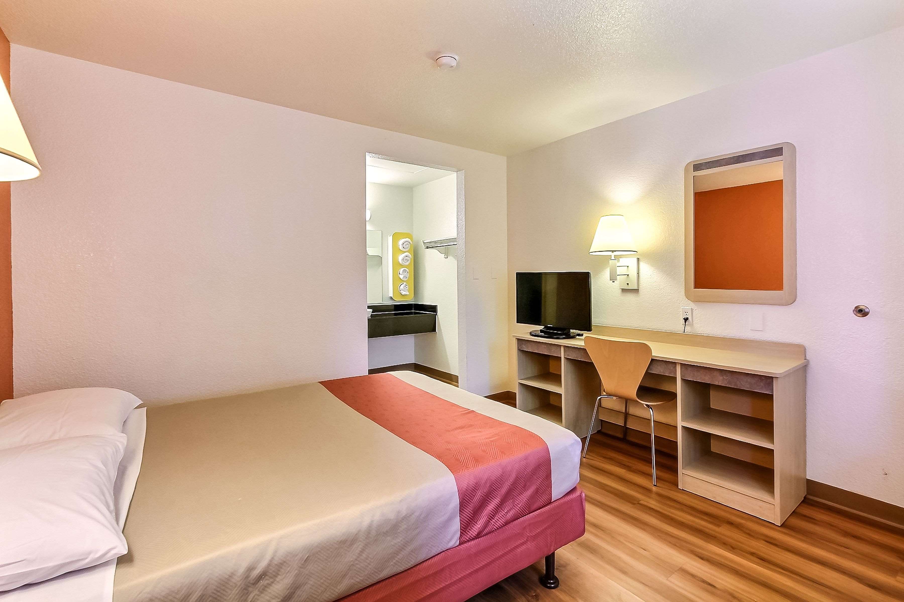 Motel 6 Fremont North