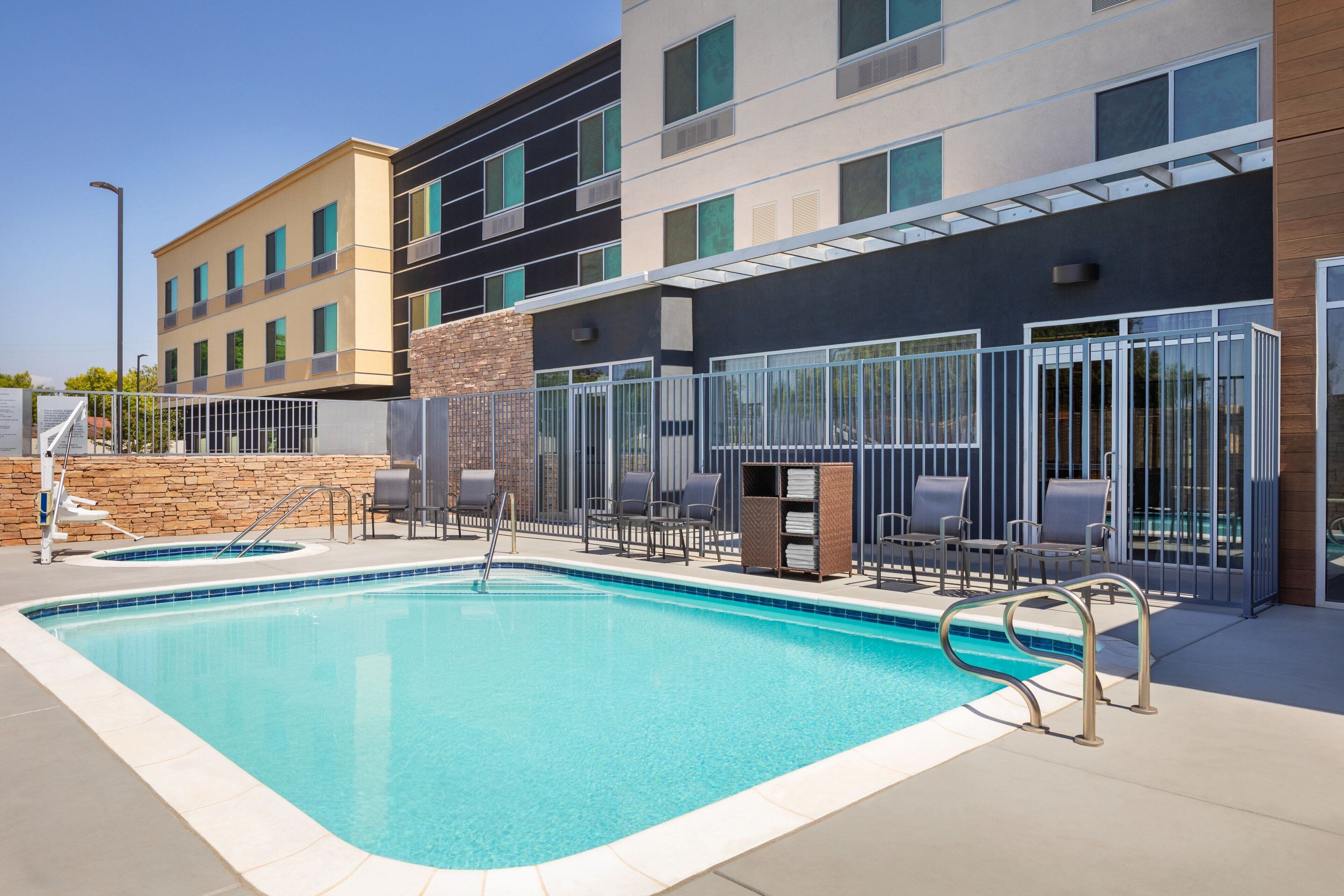 Fairfield Inn & Suites Fresno North Shaw Avenue