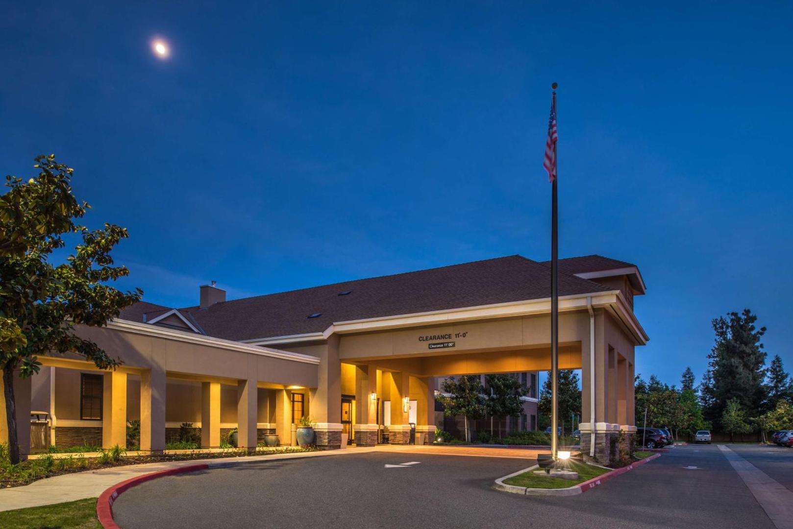 Homewood Suites by Hilton Fresno