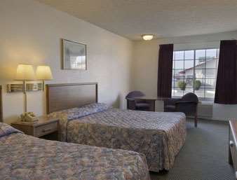 Travelodge by Wyndham Fresno Yosemite Area