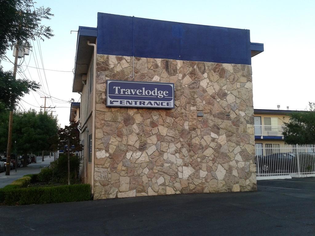 Travelodge by Wyndham Fresno Yosemite Area