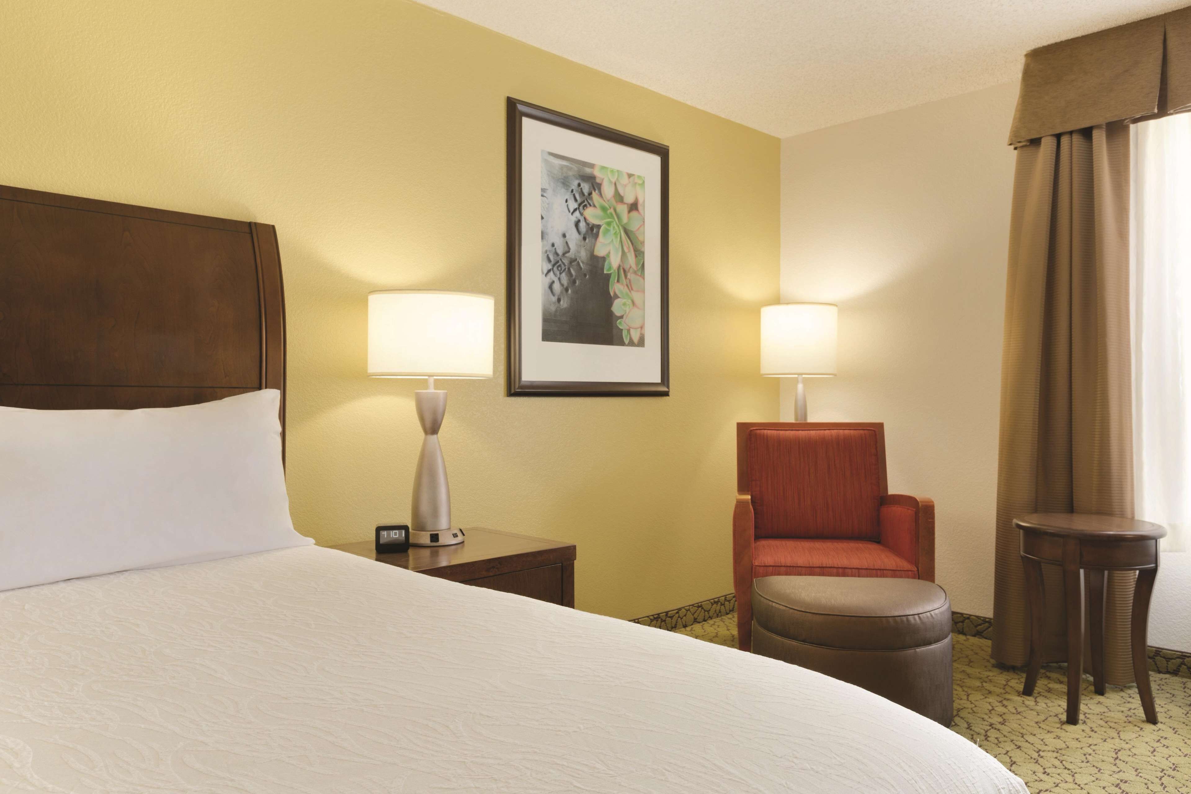 Hilton Garden Inn Anaheim/Garden Grove