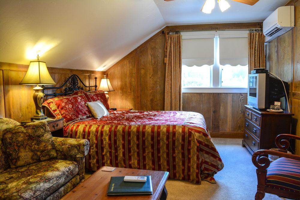 Mine + Farm, The Inn at Guerneville, CA