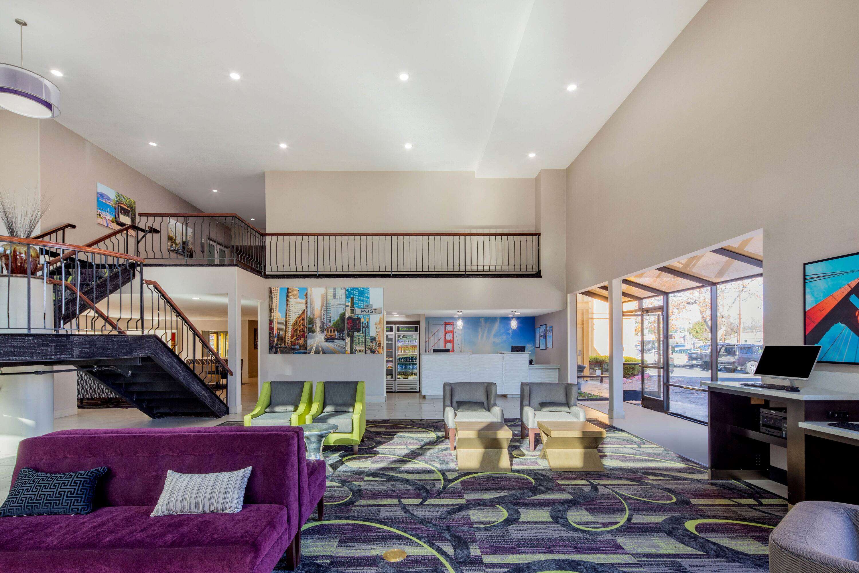 La Quinta Inn & Suites by Wyndham Oakland - Hayward