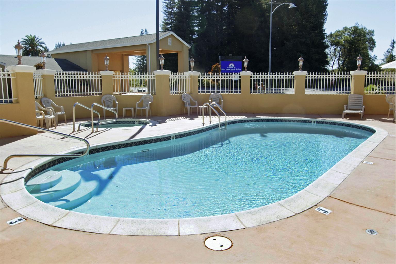 Americas Best Value Inn and Suites-Healdsburg