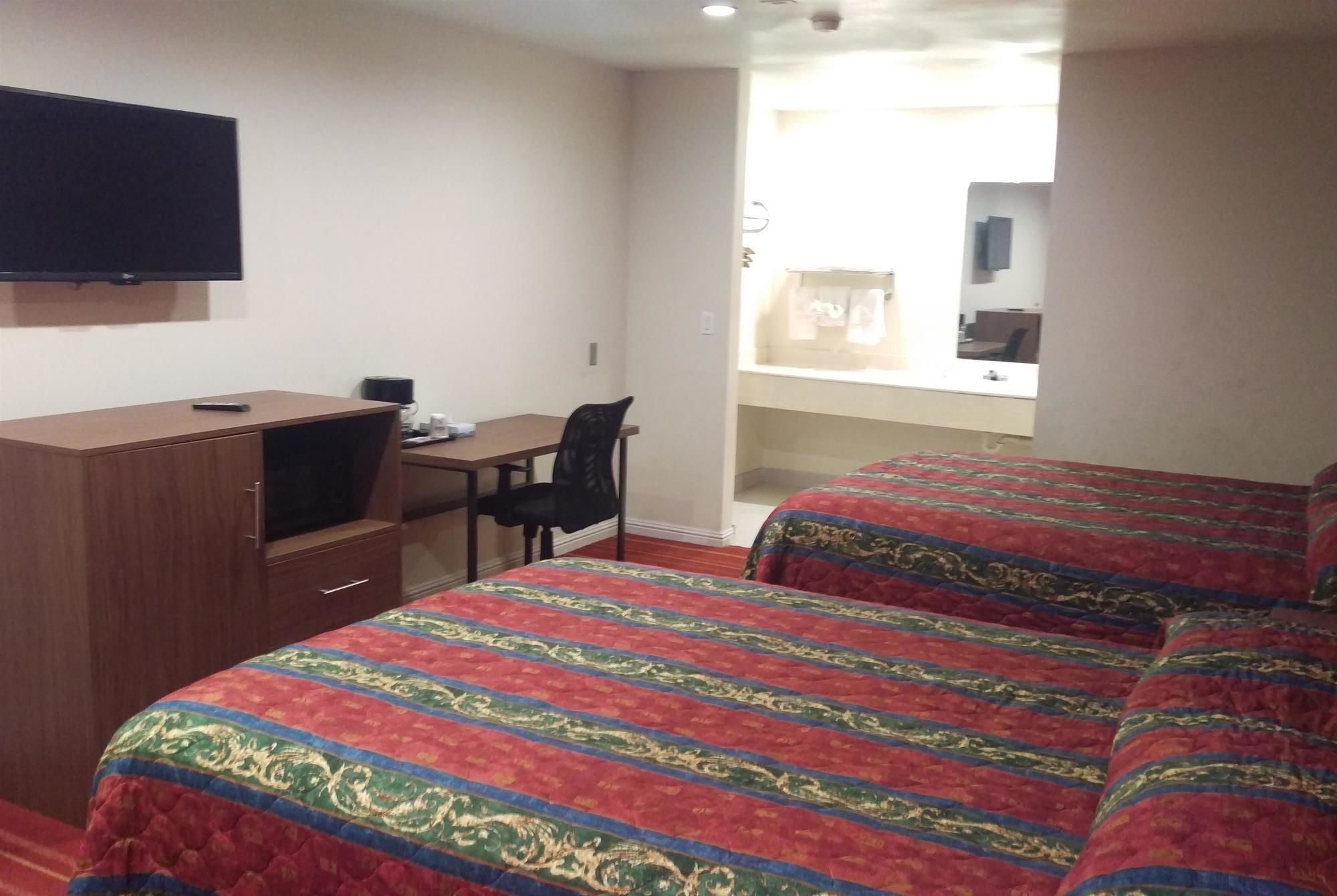 Days Inn by Wyndham Hemet
