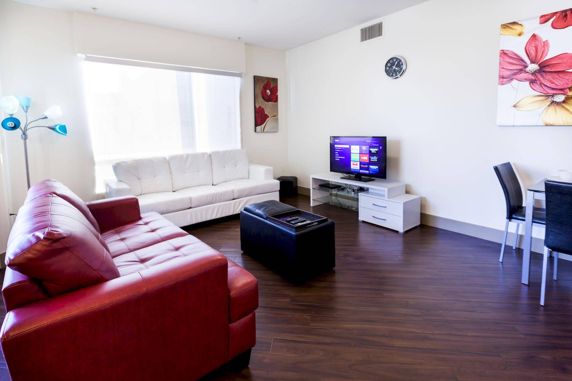 Heaven on Hollywood Boulevard Furnished Apartments