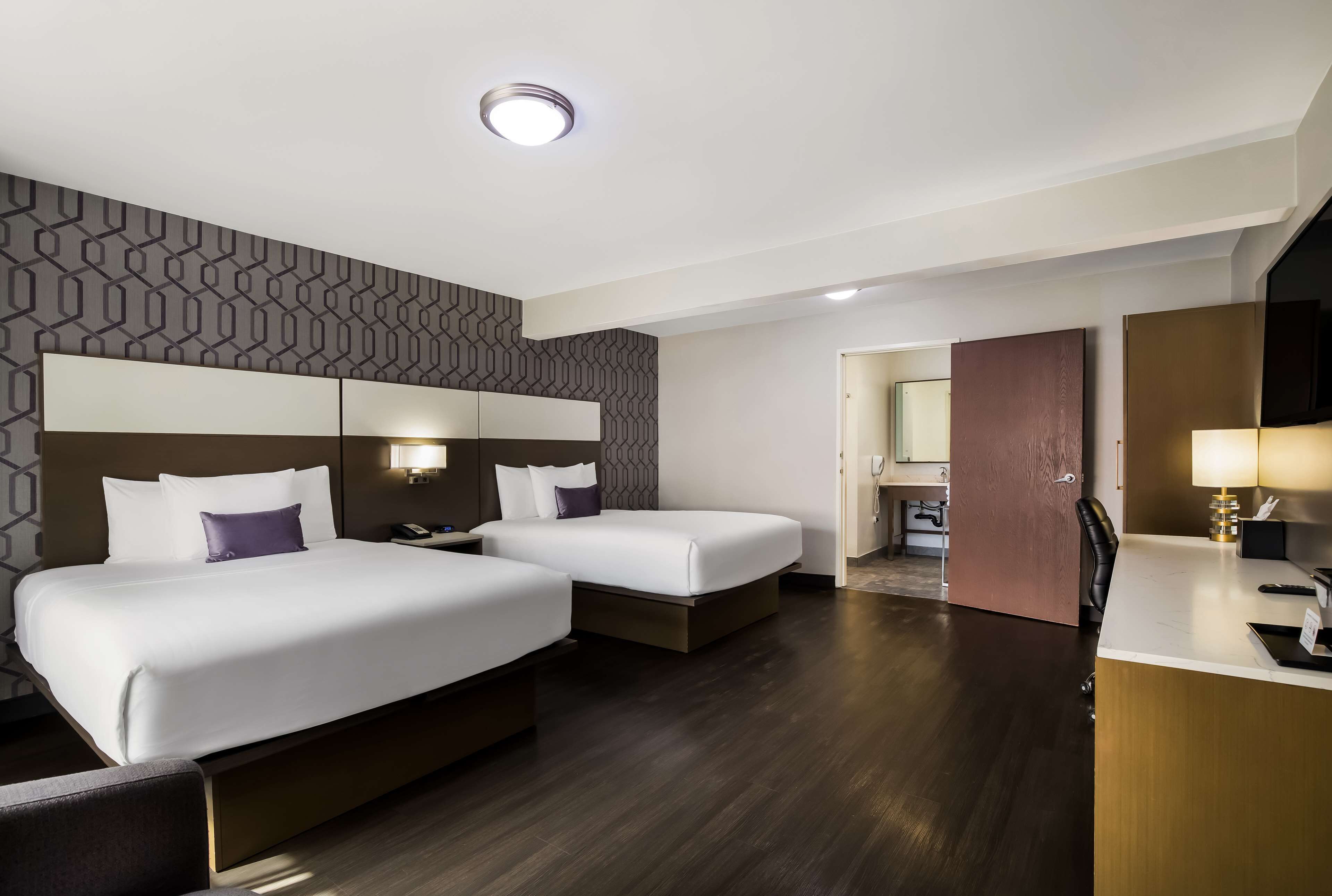 SureStay Collection by Best Western Sunset West Hotel