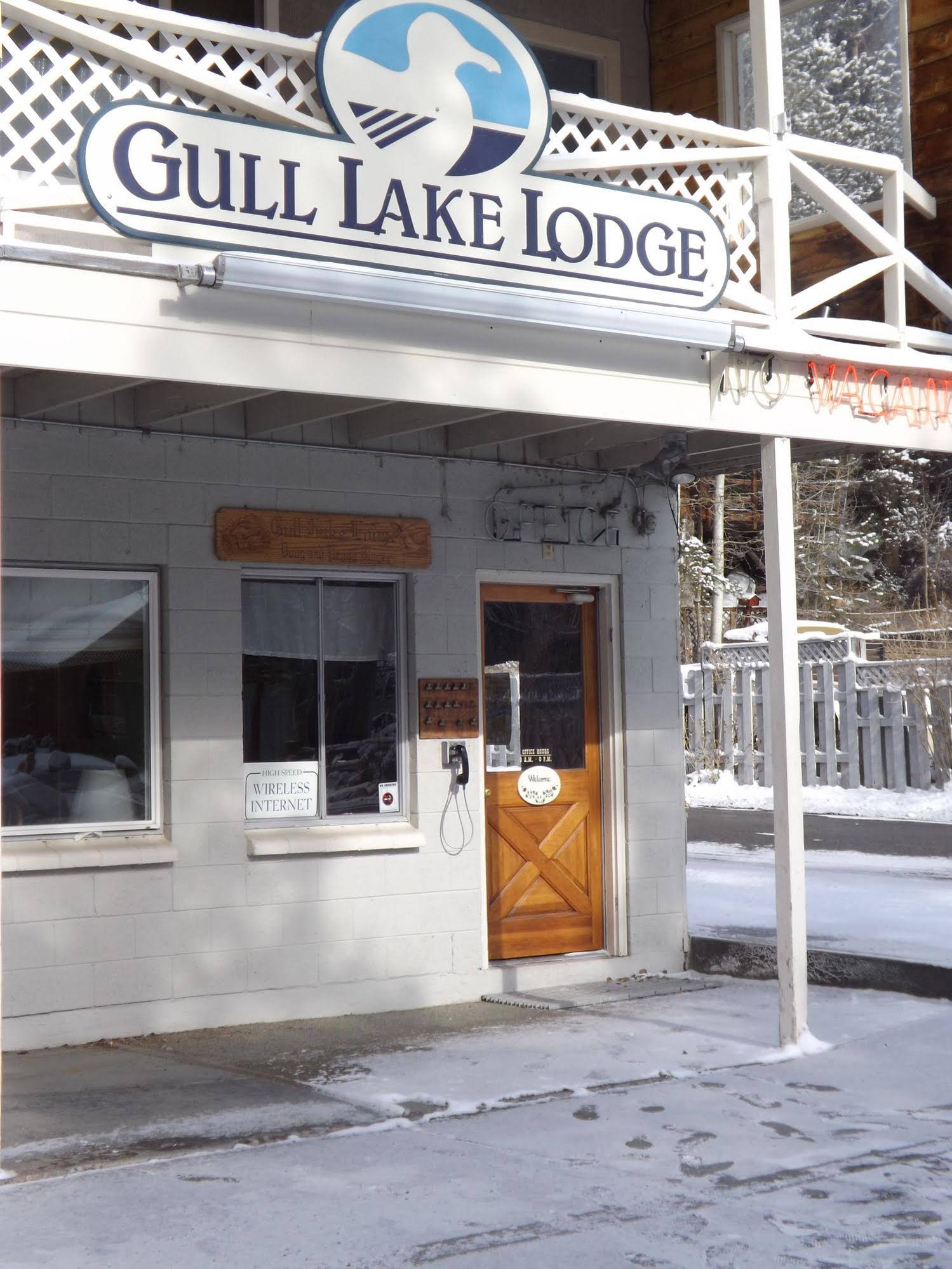 Gull Lake Lodge