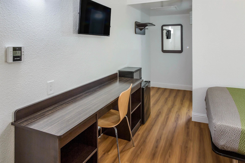 Motel 6 King City CA