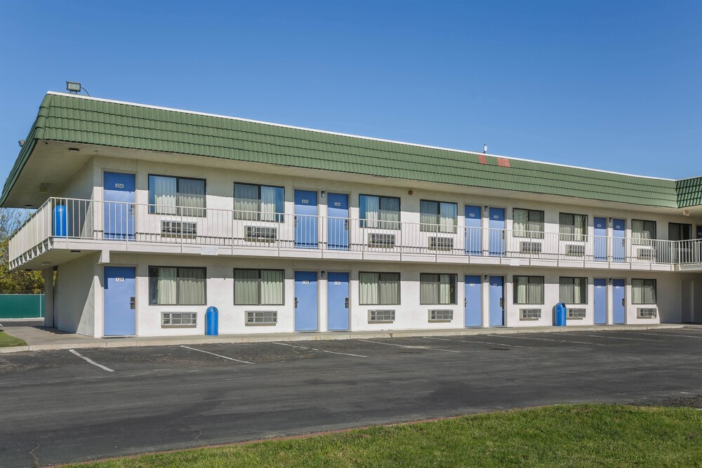 Motel 6 King City CA