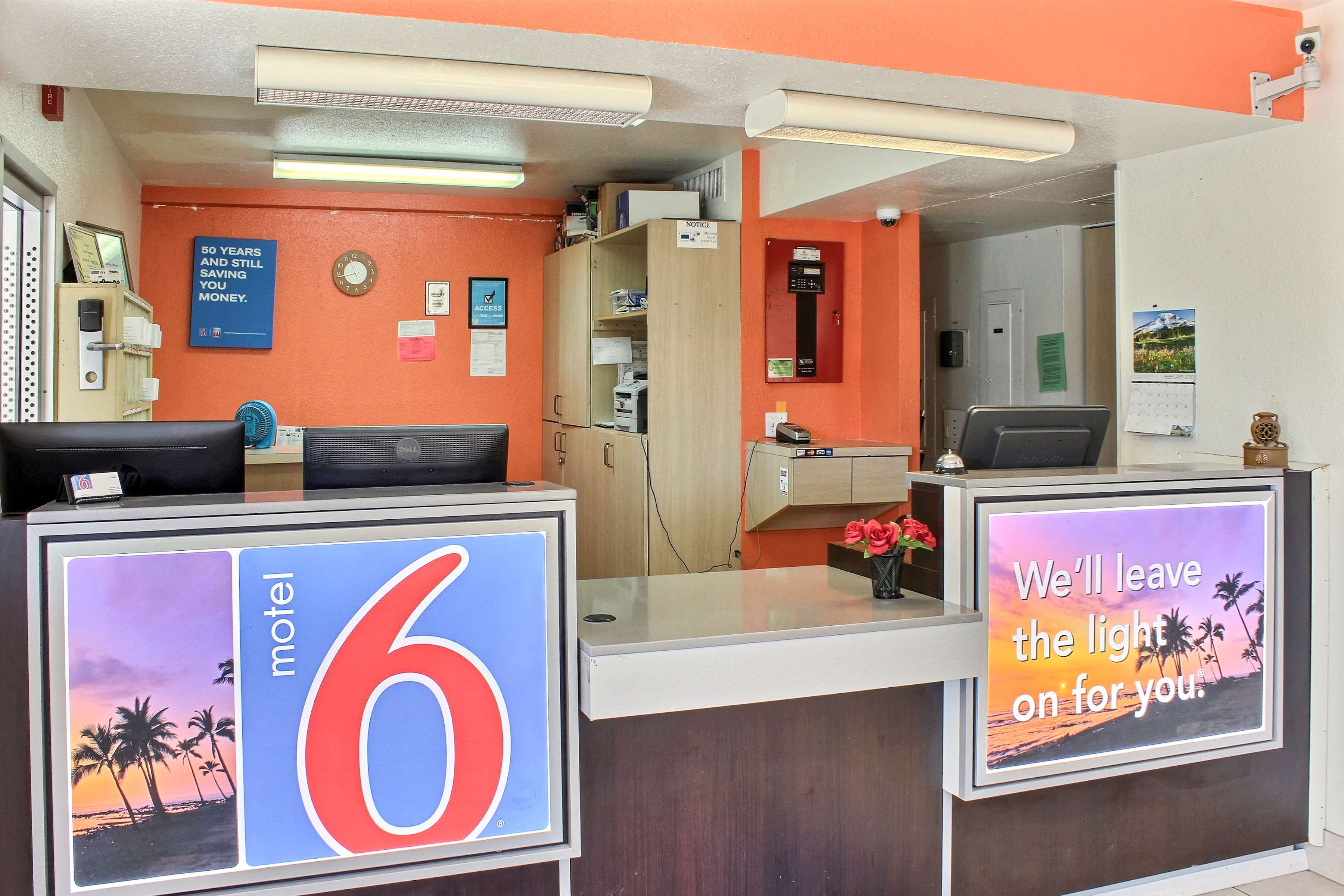 Motel 6 King City CA